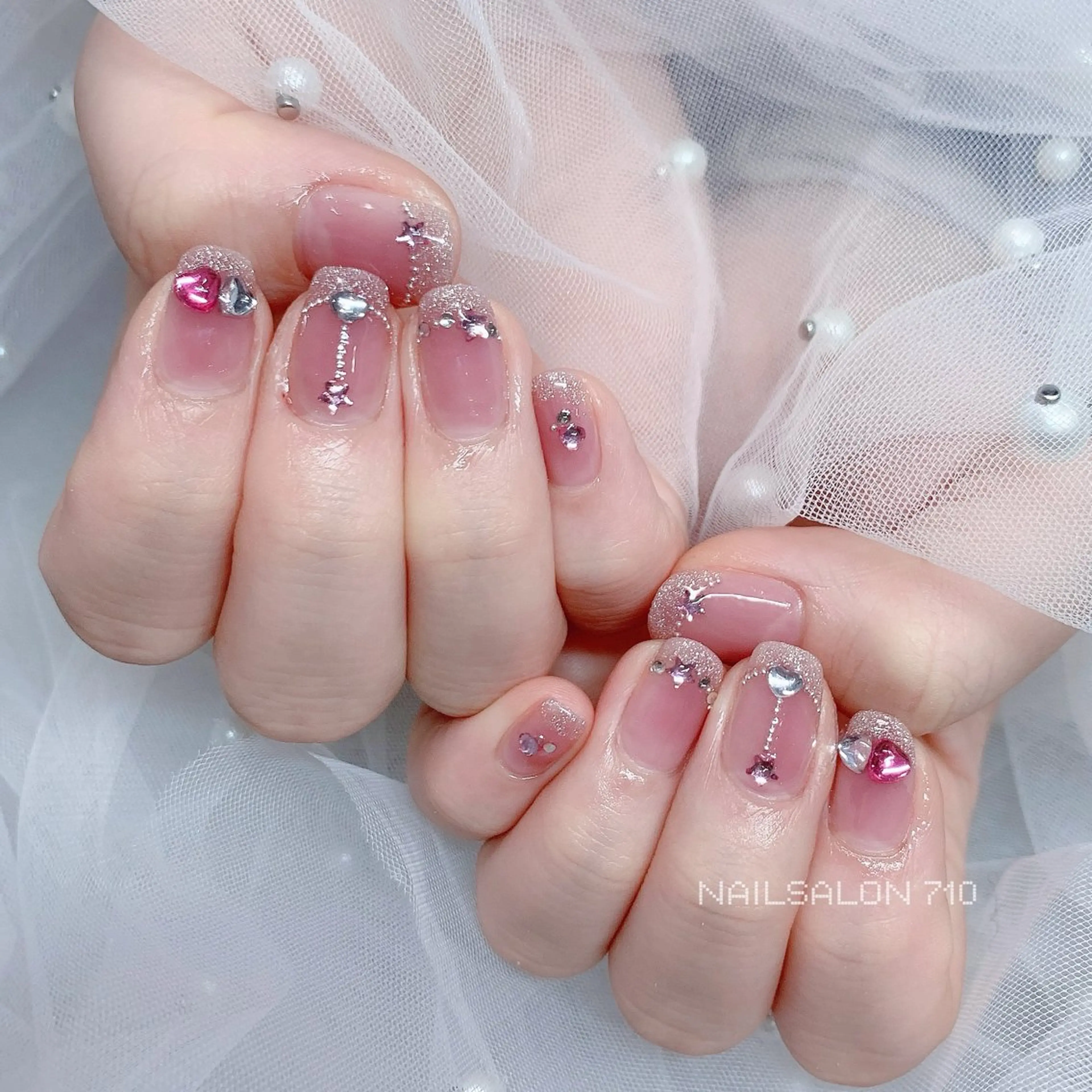 ネイル ハンドネイル フットネイル ナナイチゼロ I.Naoのネイルデザイン