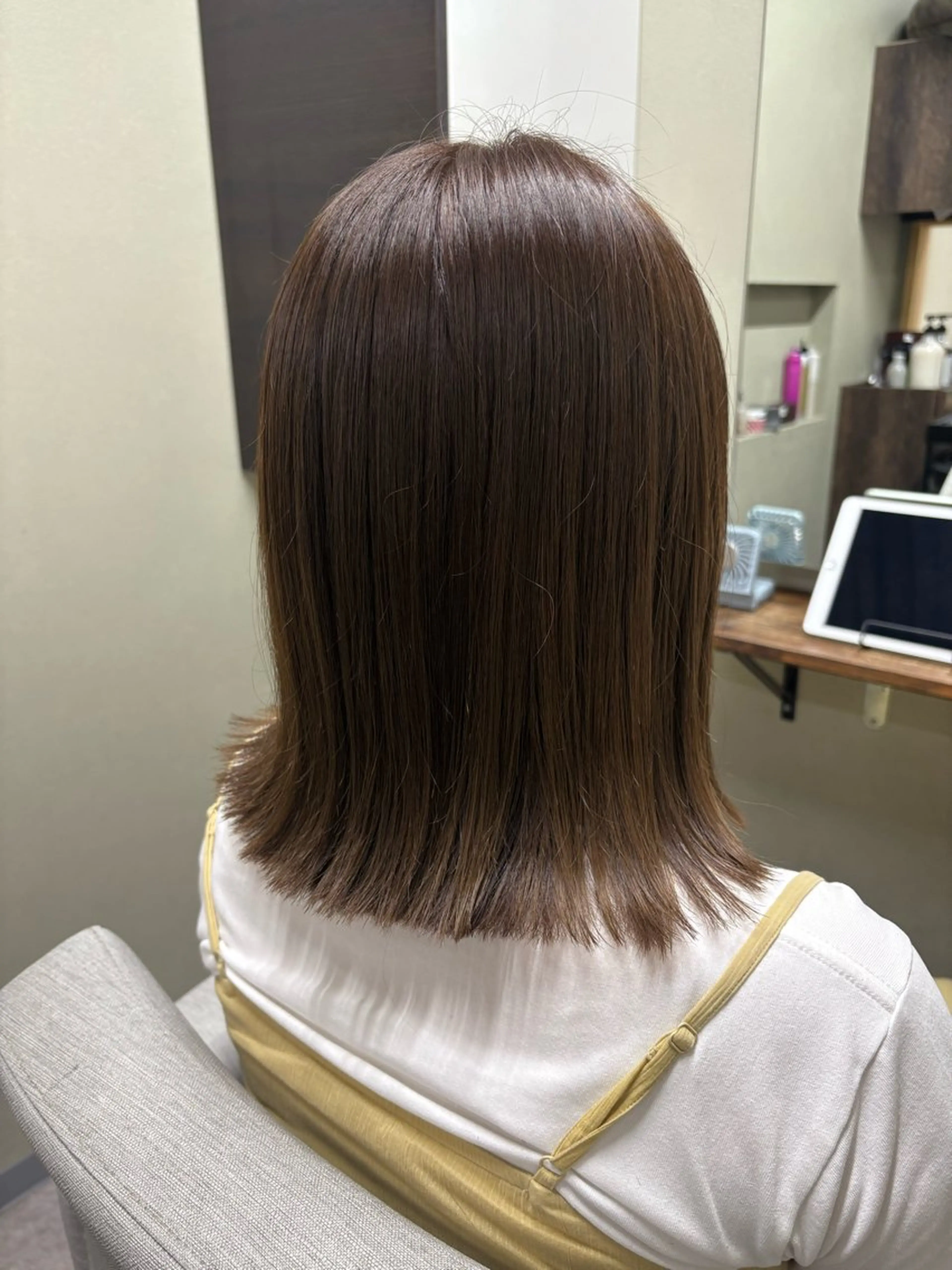 ミディアム カット ヘアカラー トリートメント 髪質改善カラー&TR 縮毛矯正/弱酸性矯正のヘアスタイル