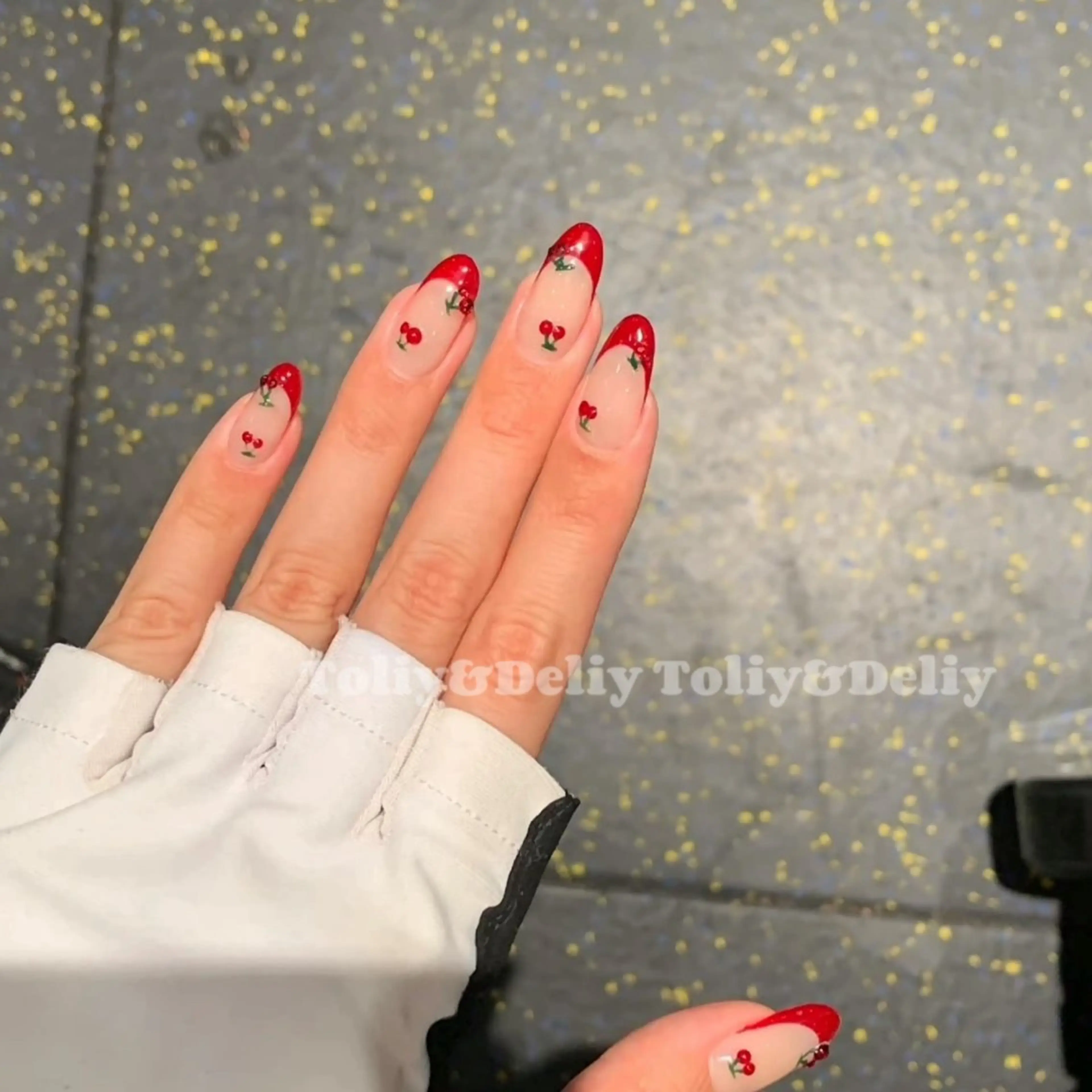 ネイル 持ち込み ToliyDeliy Nail Salonのネイルデザイン
