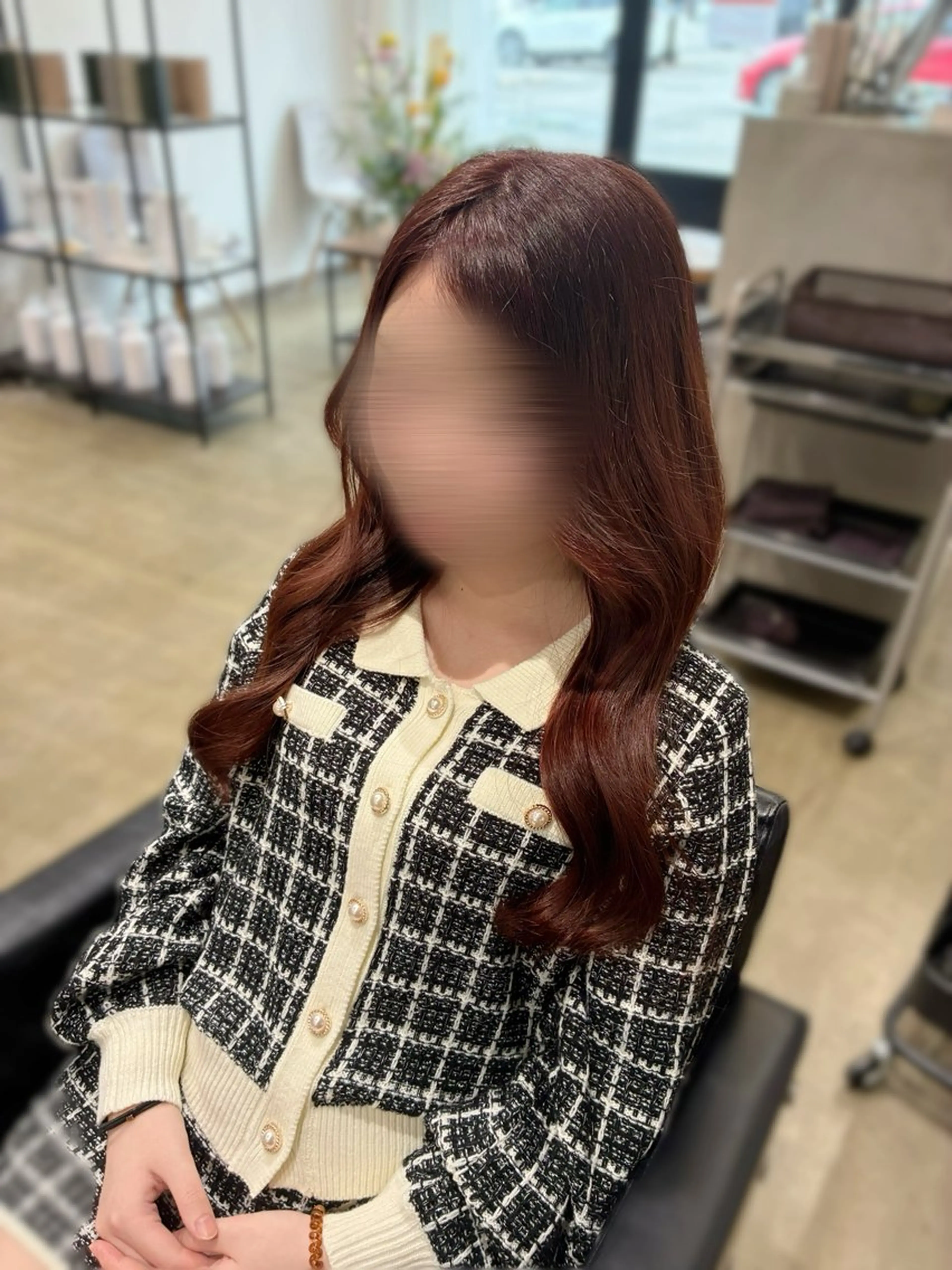 ロング ピンクブラウン ヘアカラー 中谷 美月のヘアスタイル