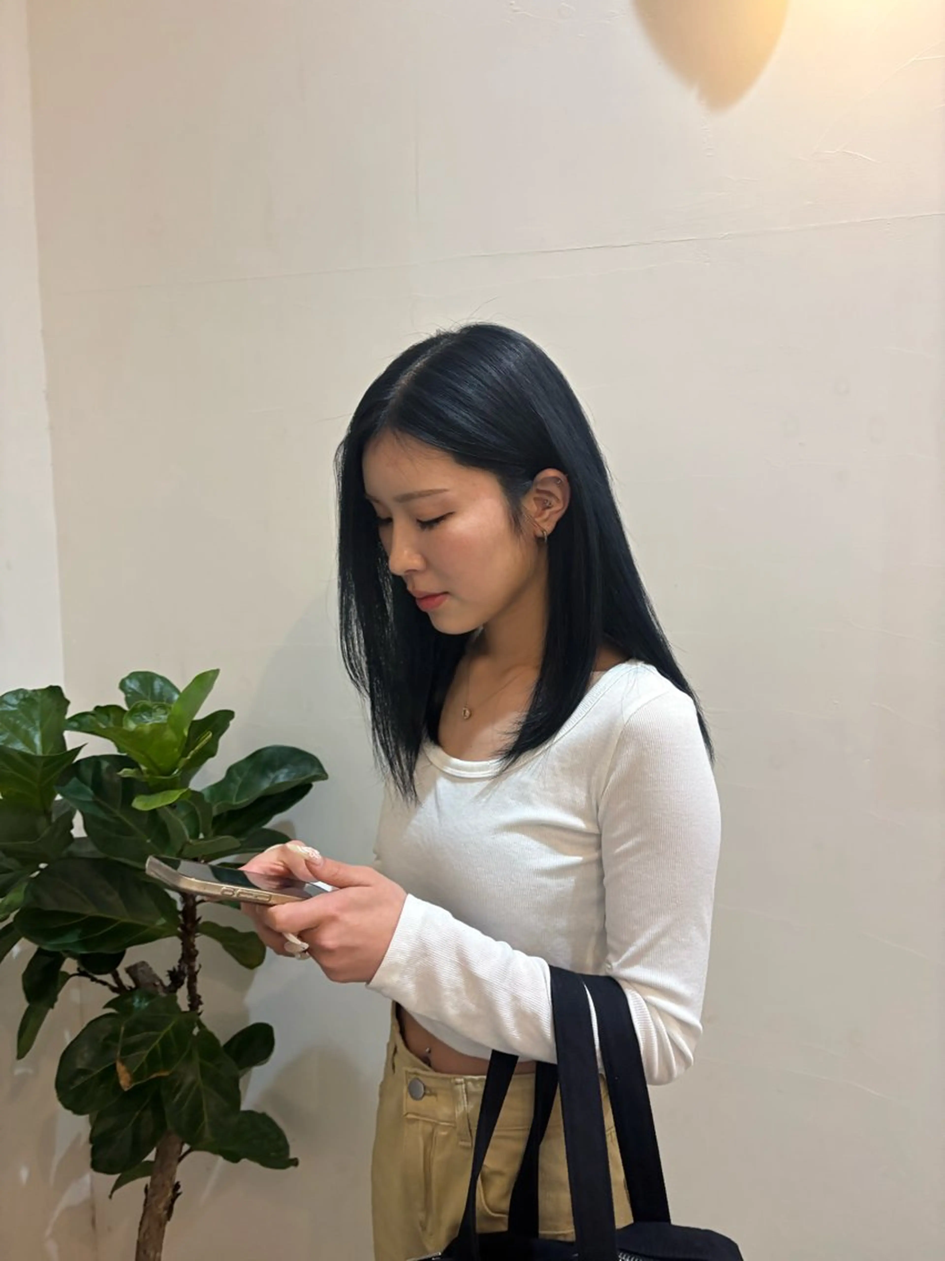 セミロング ヘアカラー トリートメント Cocolo hair MADO所属・小野楓未 ブリーチ/ 透明感カラー🩵のヘアスタイル