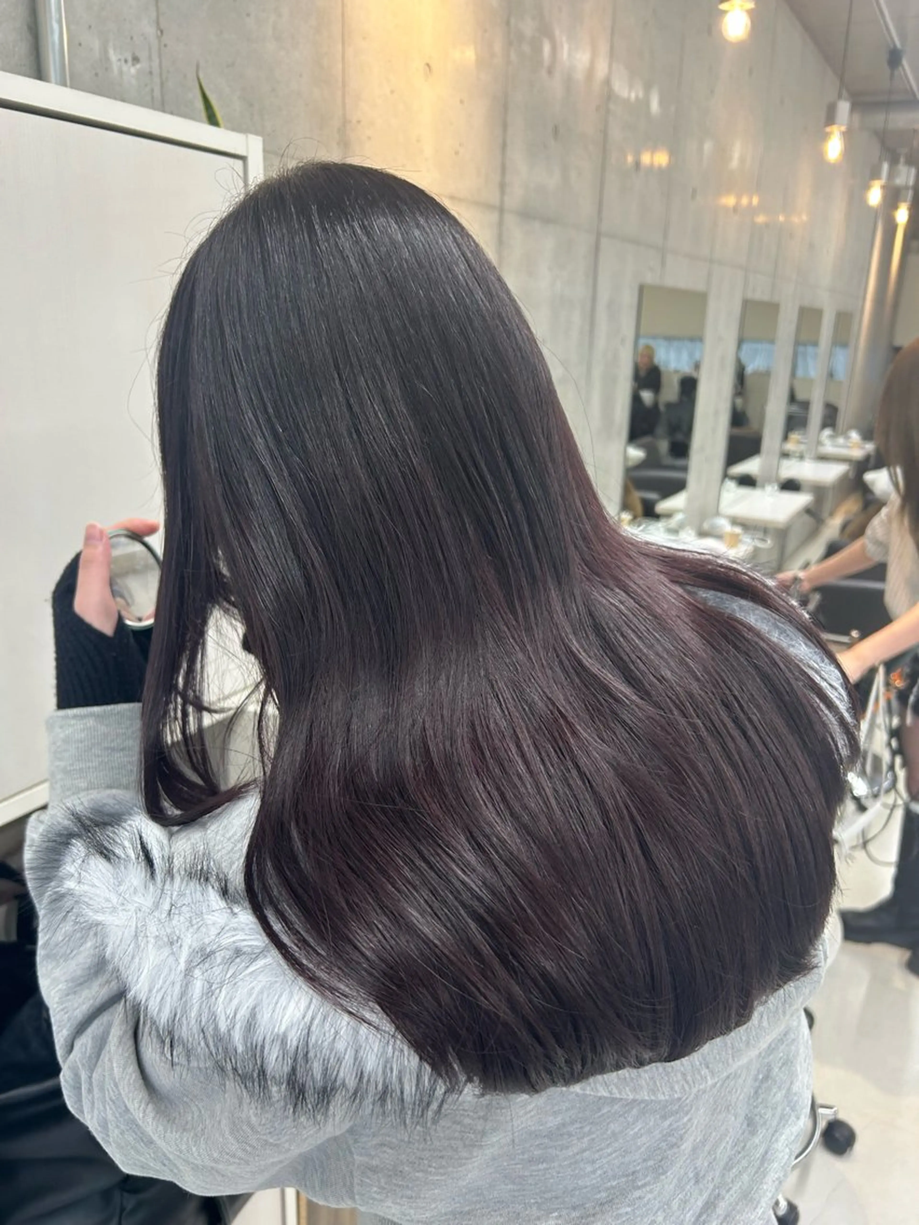 セミロング カット ヘアカラー トリートメント Lomalia Yuuka/42🩵のヘアスタイル