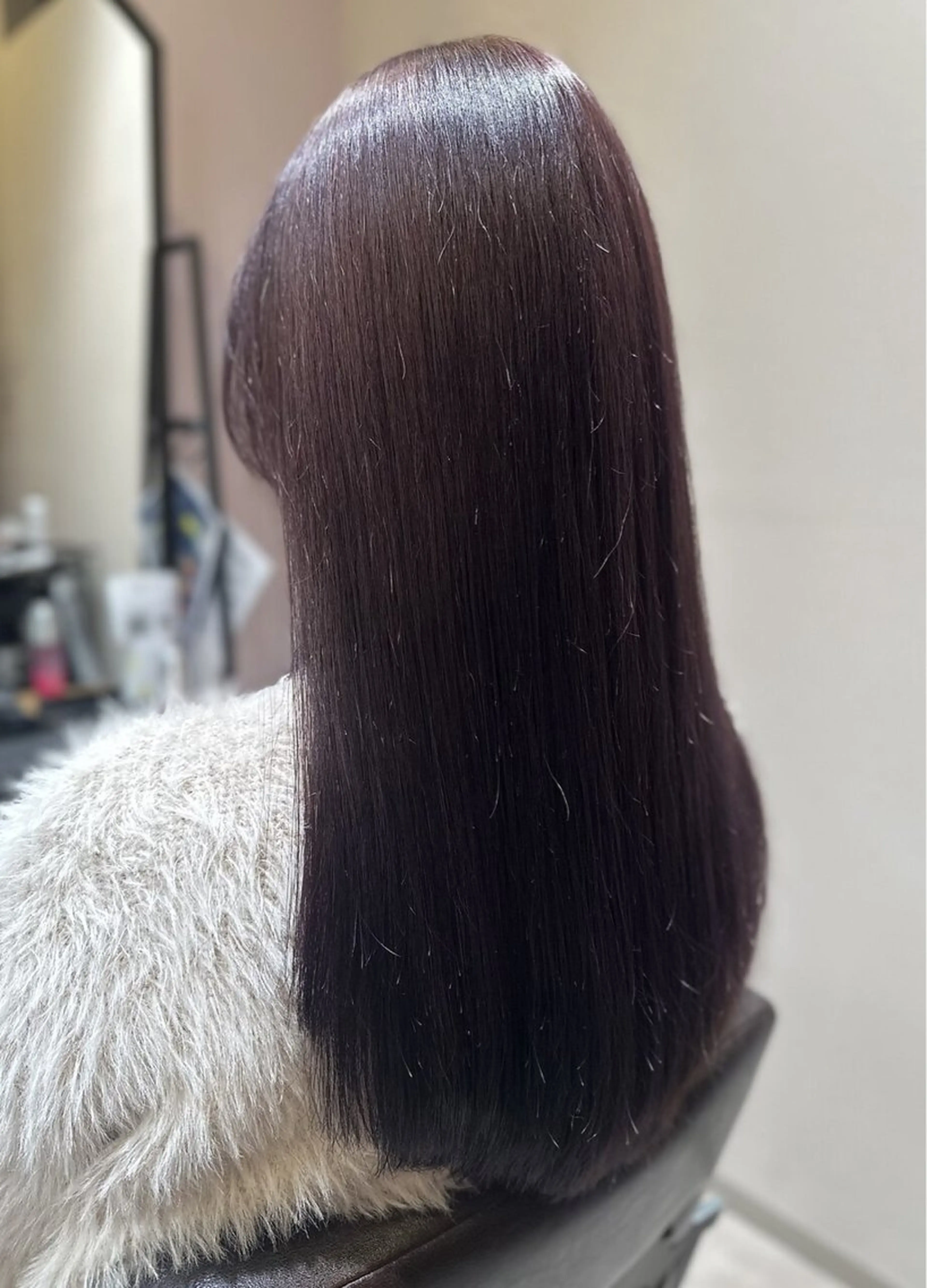 カラー 西原 愛紗のヘアスタイル