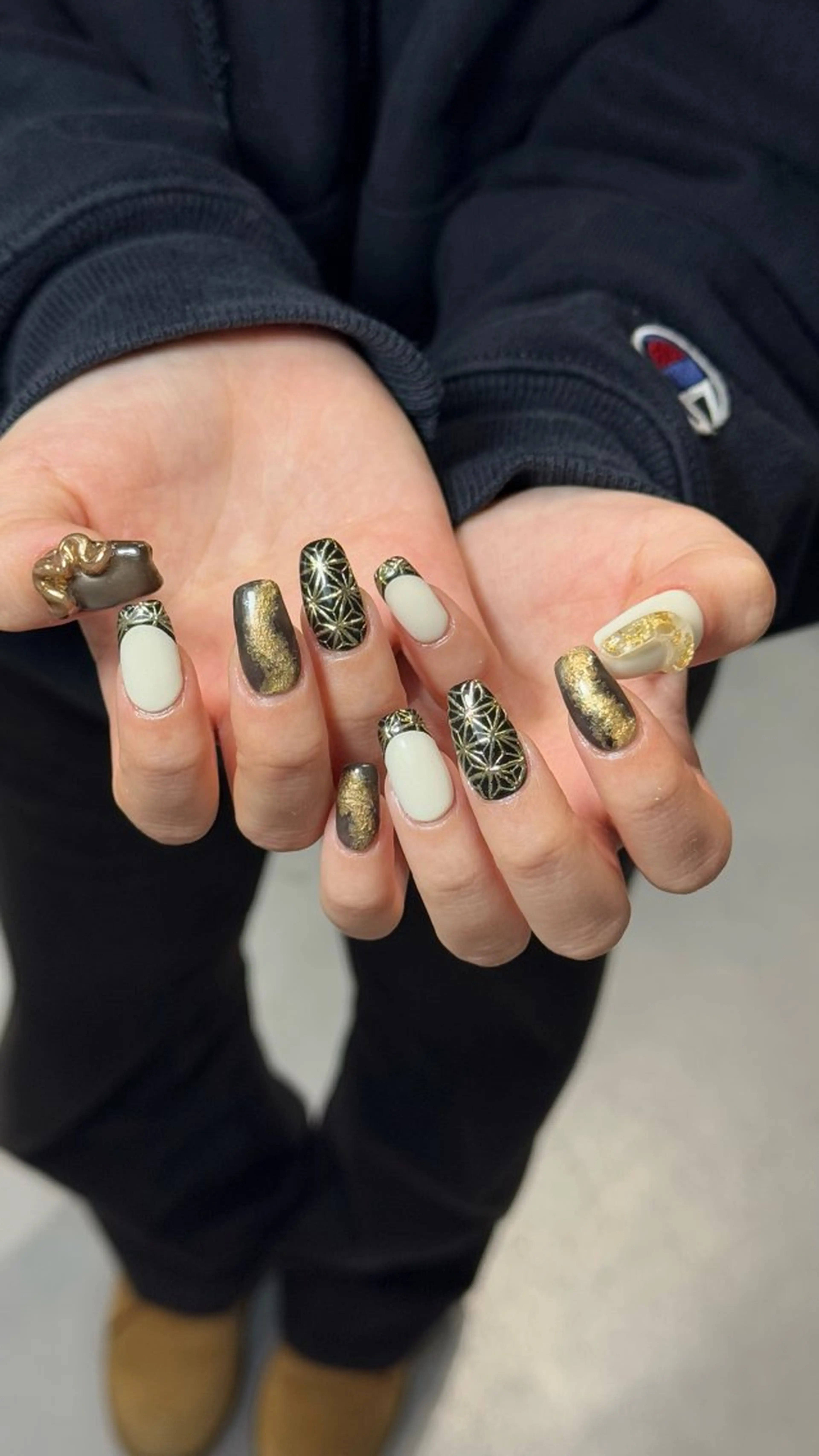 ネイル 成人式 ミラーネイル ニュアンスネイル Momoka ネイリスト福岡/薬院のネイルデザイン