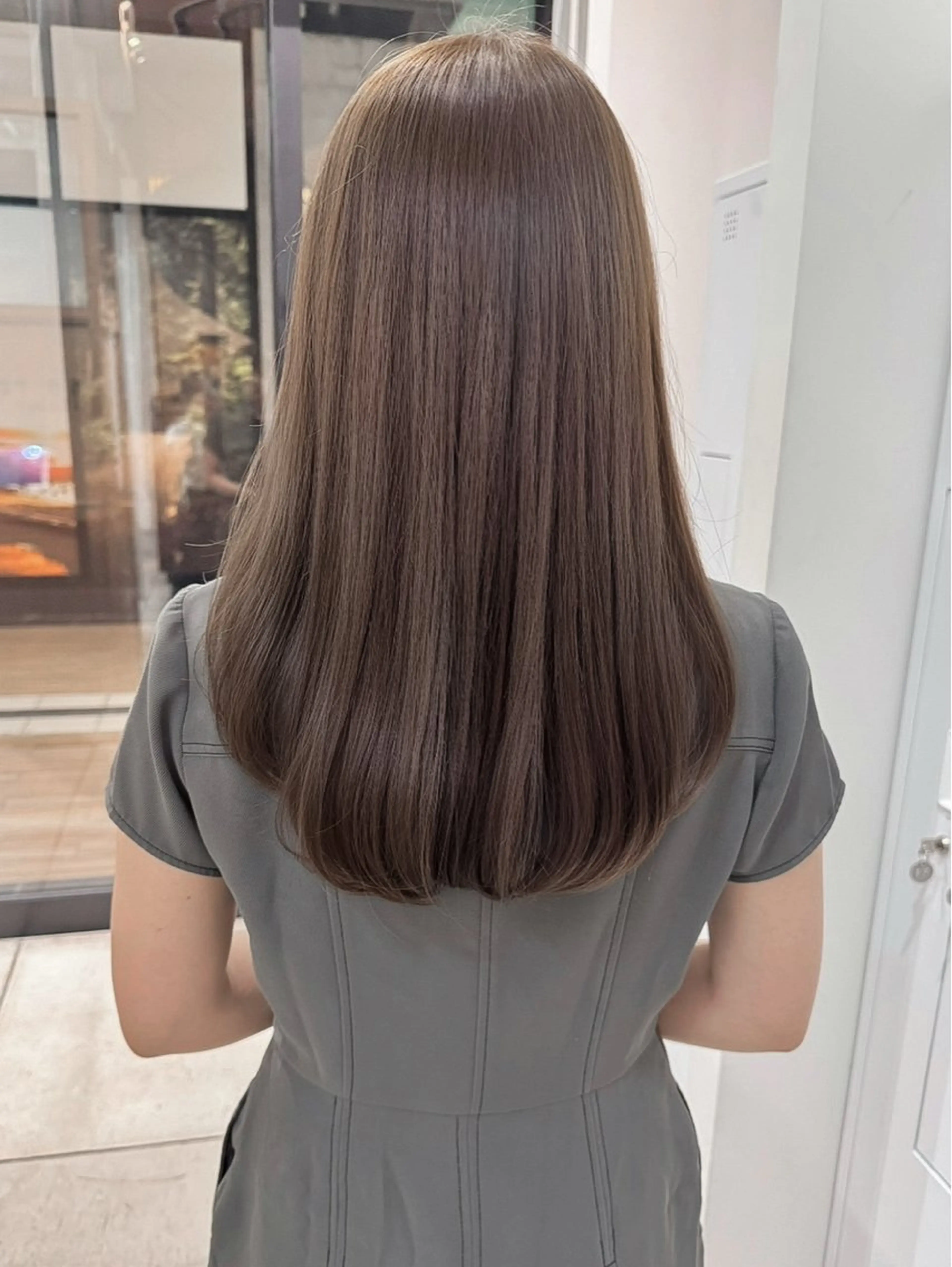 セミロング ヘアカラー トリートメント SALOWIN表参道ANNEX店所属・表参道🪞艶髪育成 🤍mizukiのヘアスタイル