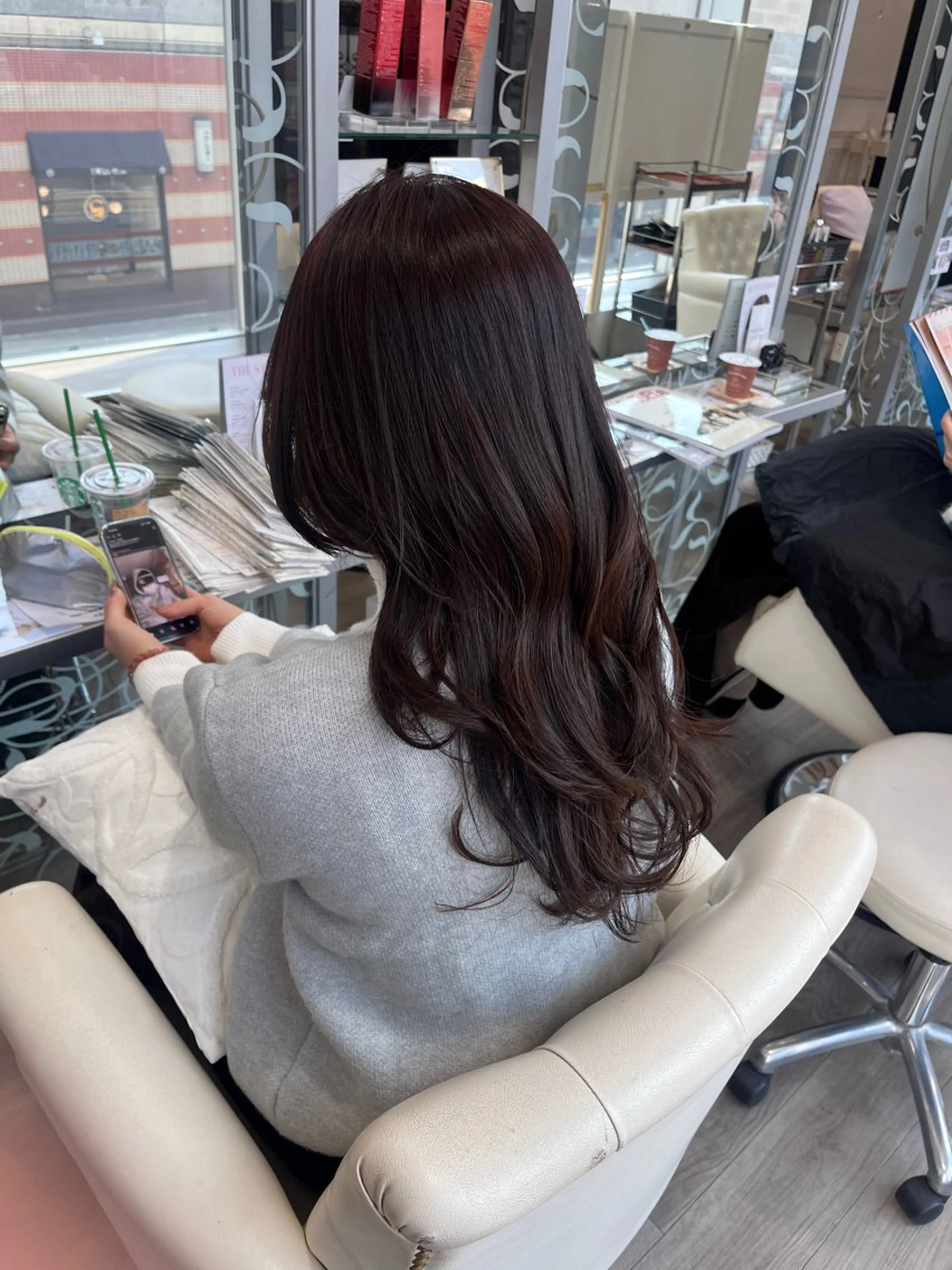 ロング カラー カット ヘアカラー トリートメント ヘアーメイクWiLL梅田店所属・WiLL梅田店／ 荒堀 結香のヘアスタイル