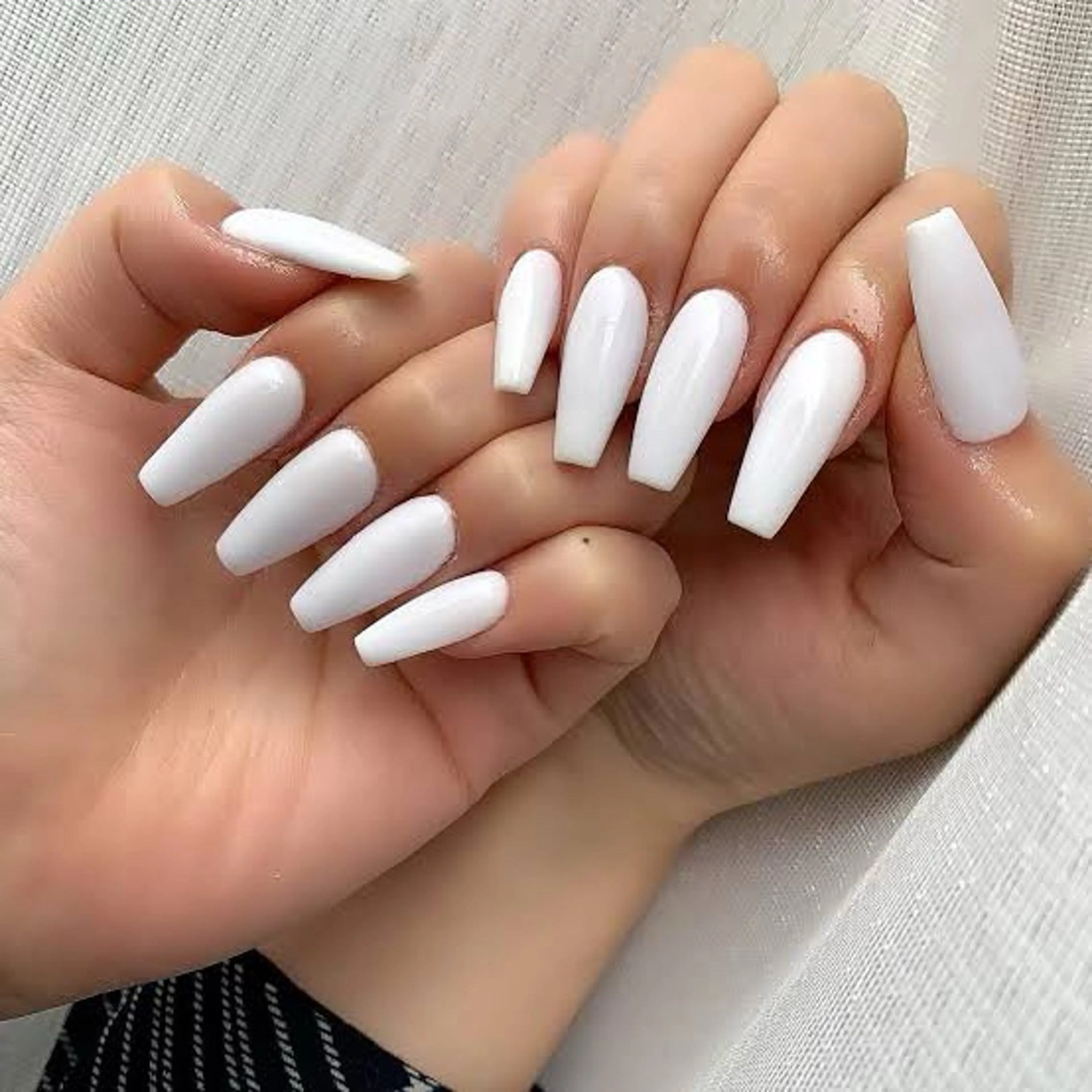 【オフなし】【初めての方他店オフ無料】《Hand》スカルプワンカラーの写真