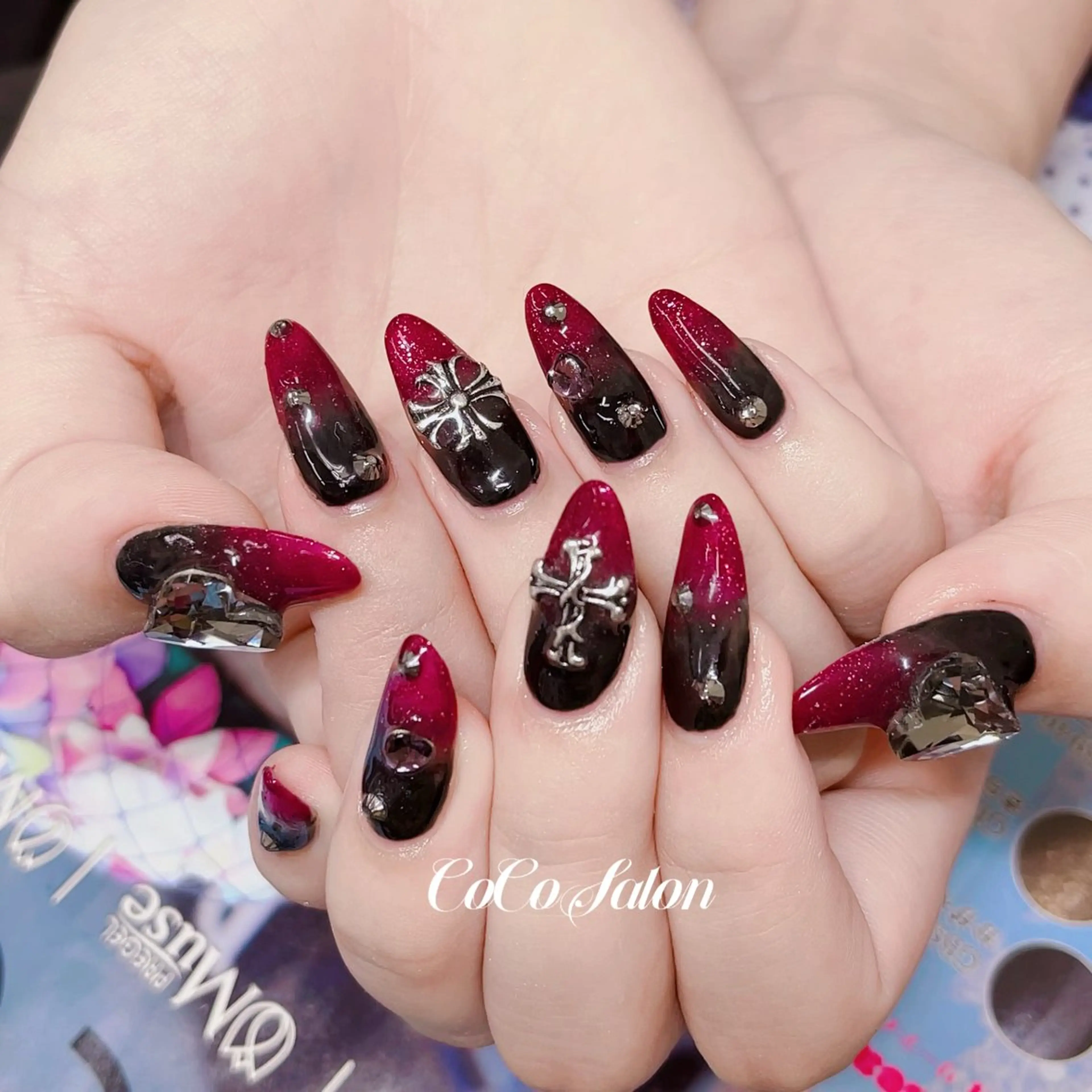 ネイル 長さ出し ジェルネイル グラデーション ハート キラキラネイル ハンドネイル CoCoSalon ネイル/まつ毛予約のネイルデザイン