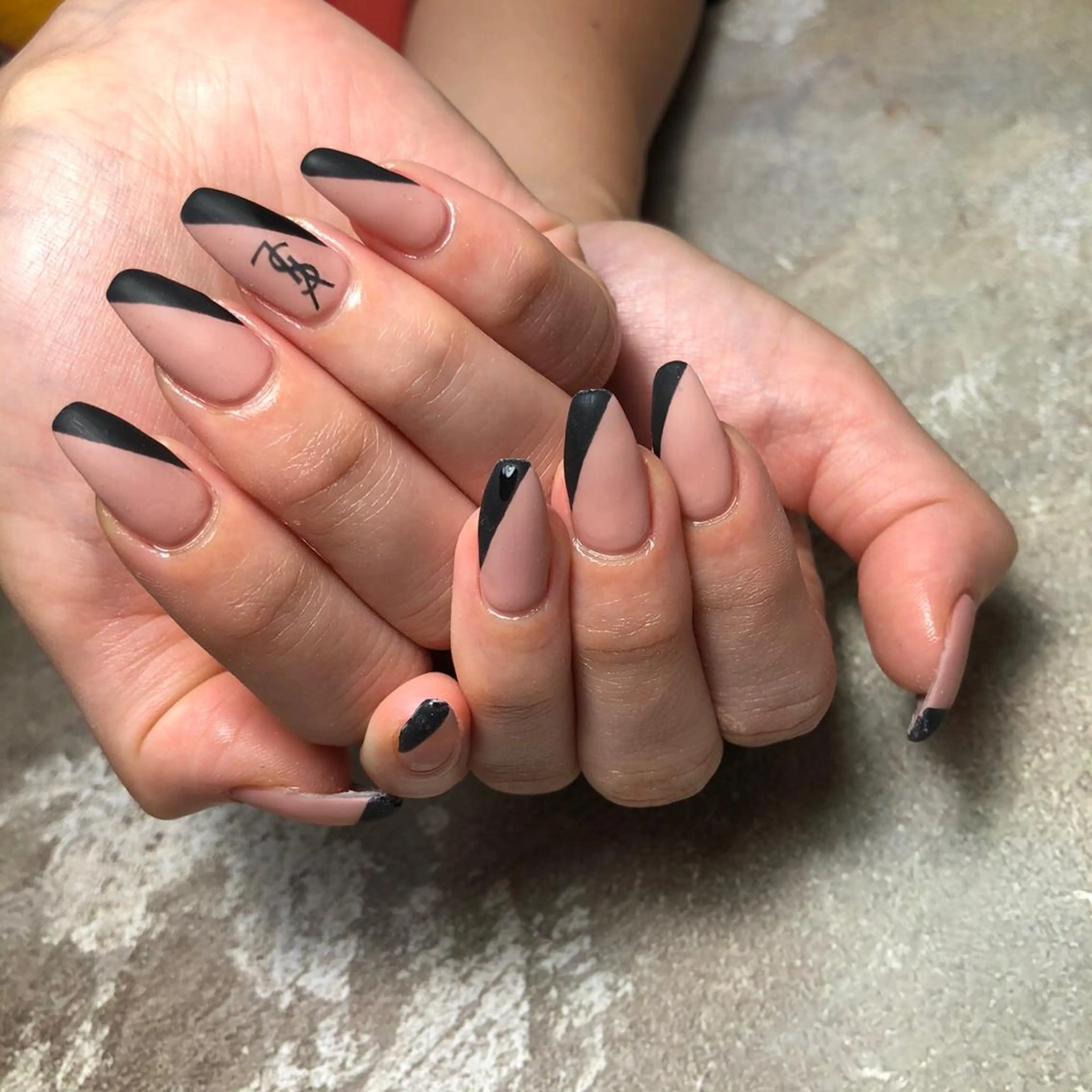 ネイル マットネイル ハンドネイル 💅 Ai.のネイルデザイン