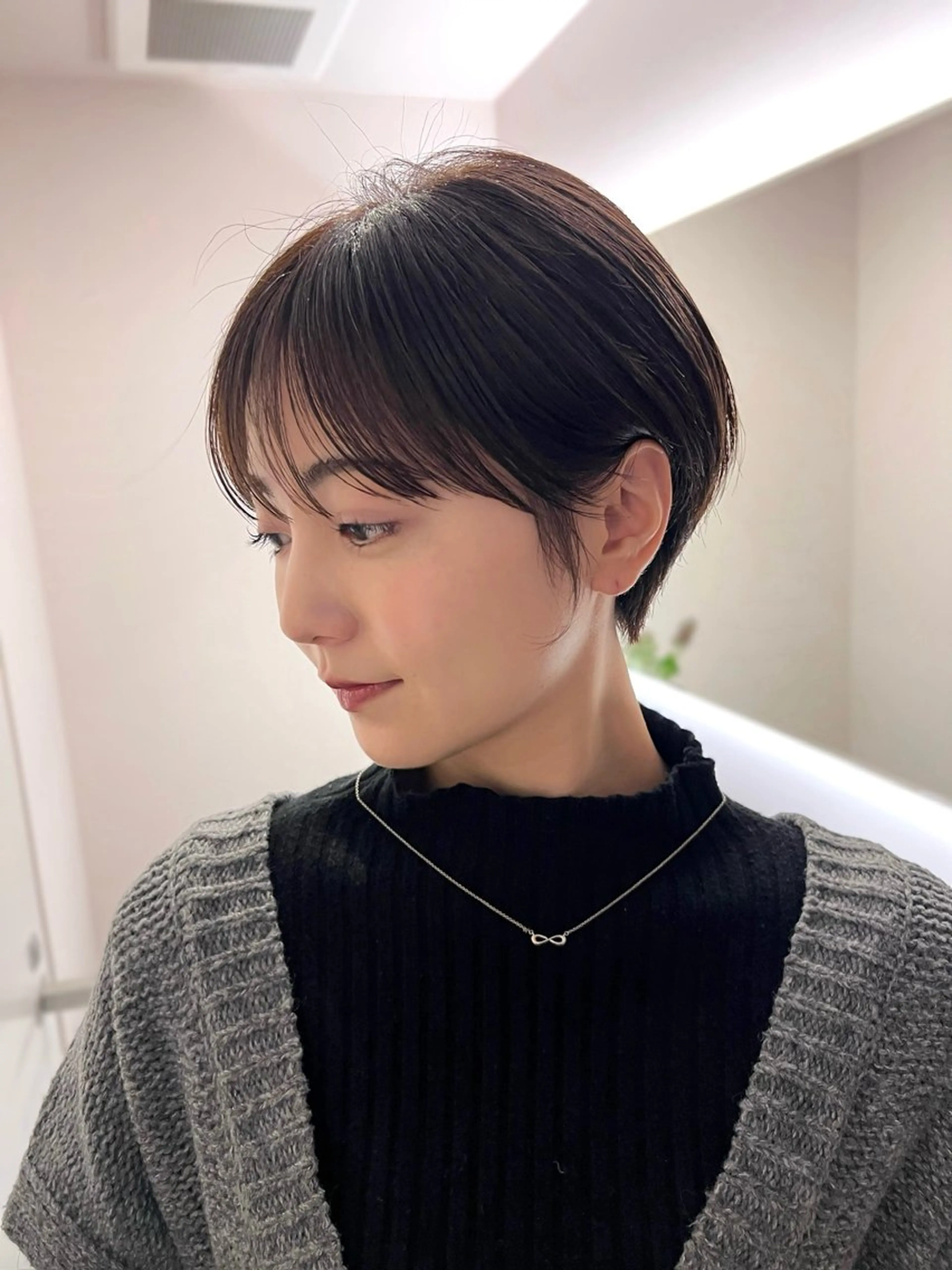 ショート Abbey ４のヘアスタイル