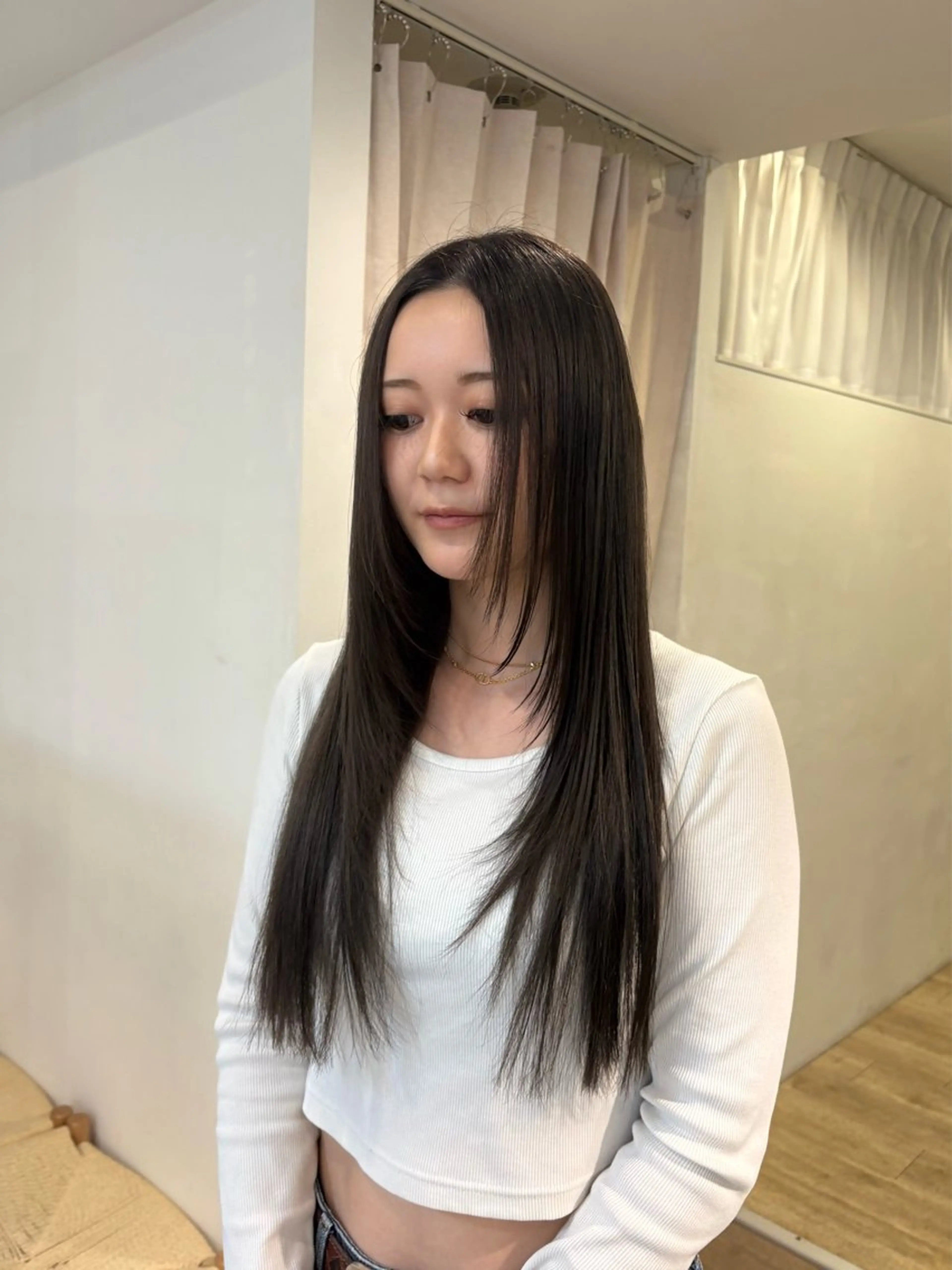 ロング カラー 顔まわりレイヤー レイヤーカット 梅田/柔らかカラー/ オオハシ リナコのヘアスタイル