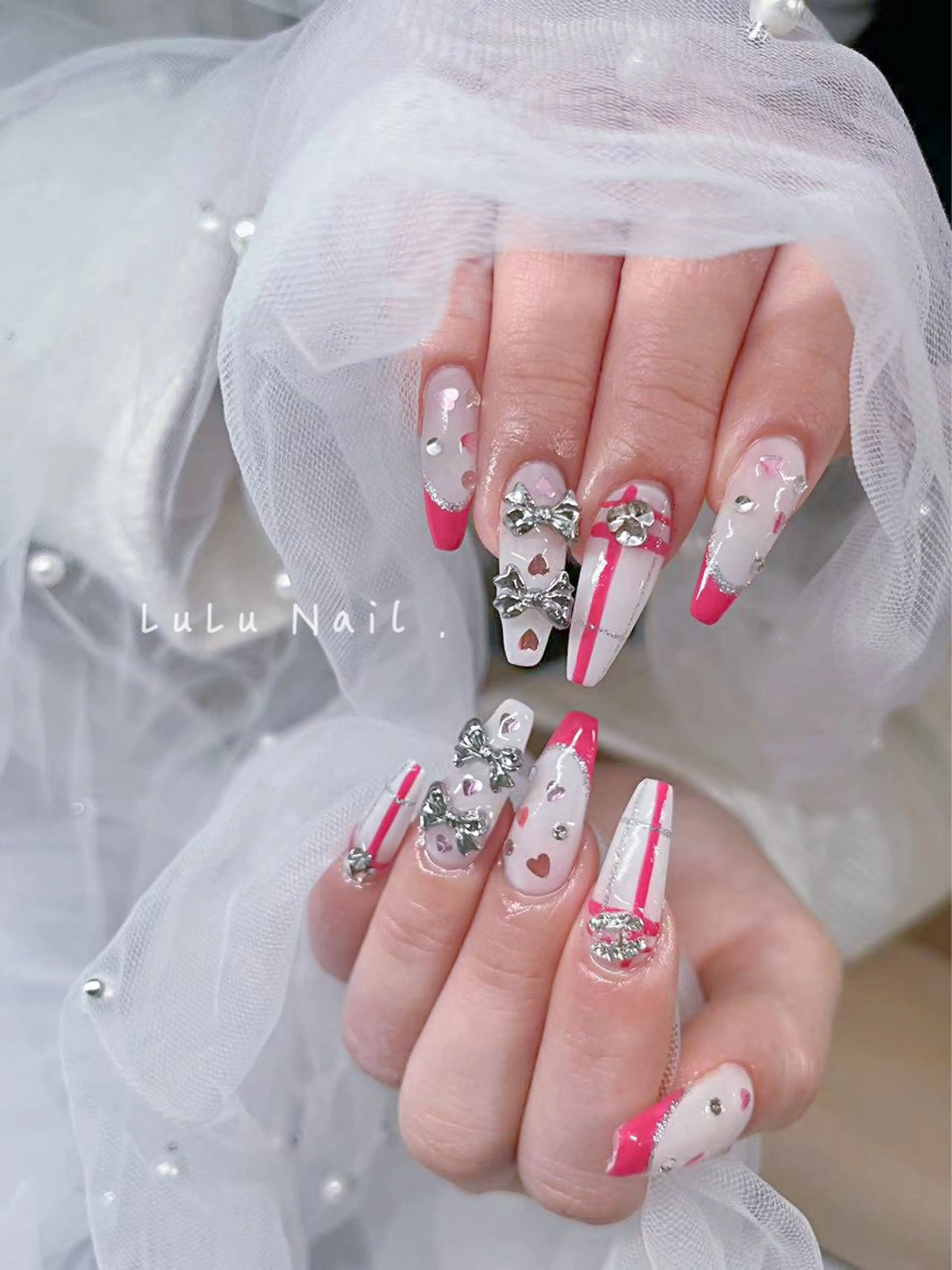 ネイル ハンドネイル LULU Nail  Salon 新宿所属・LU LU NailSalonのネイルデザイン