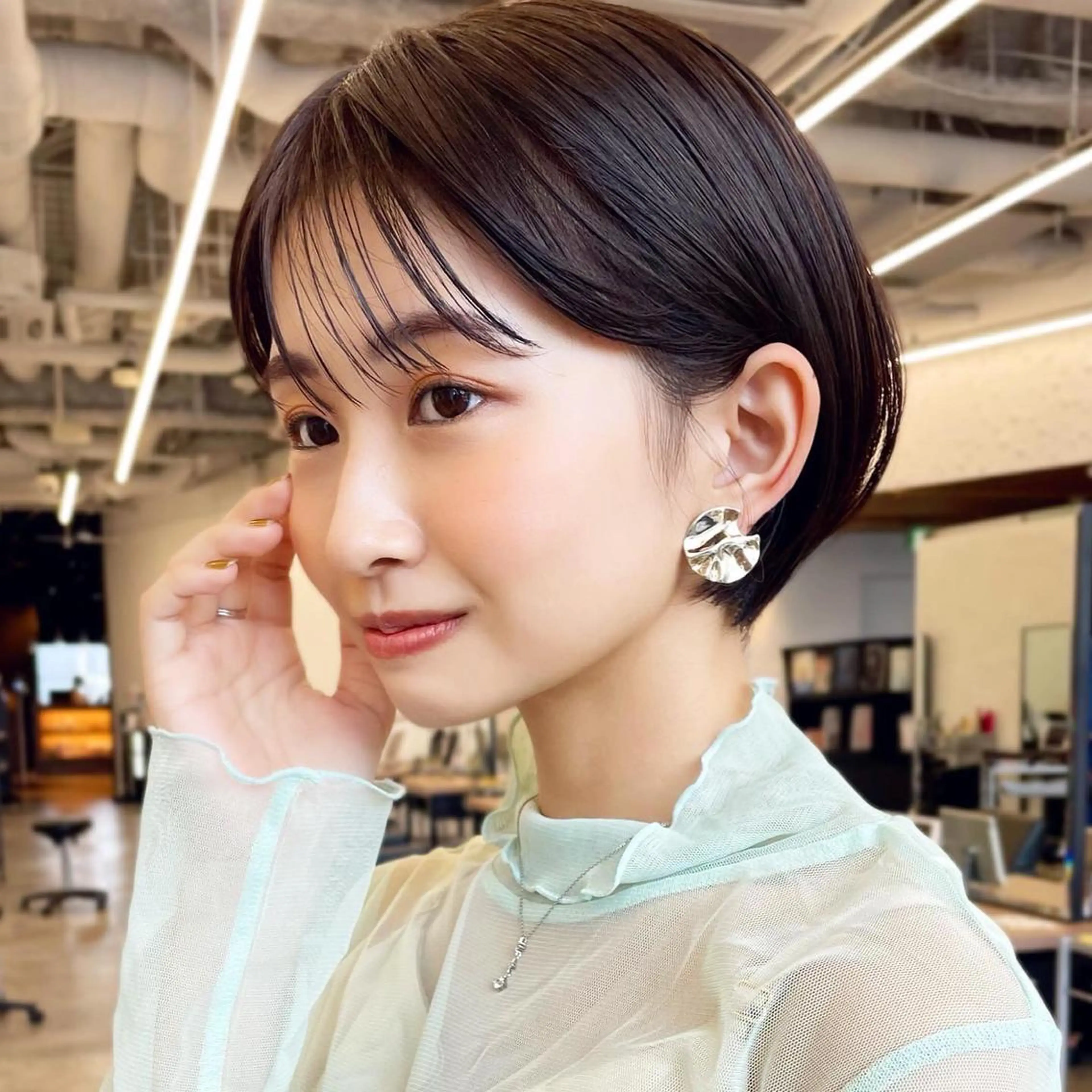 ショート カラー ショートボブ グレージュ ボブ ショートヘア レイヤー/ショート透 明感カラー/西田祐賀のヘアスタイル