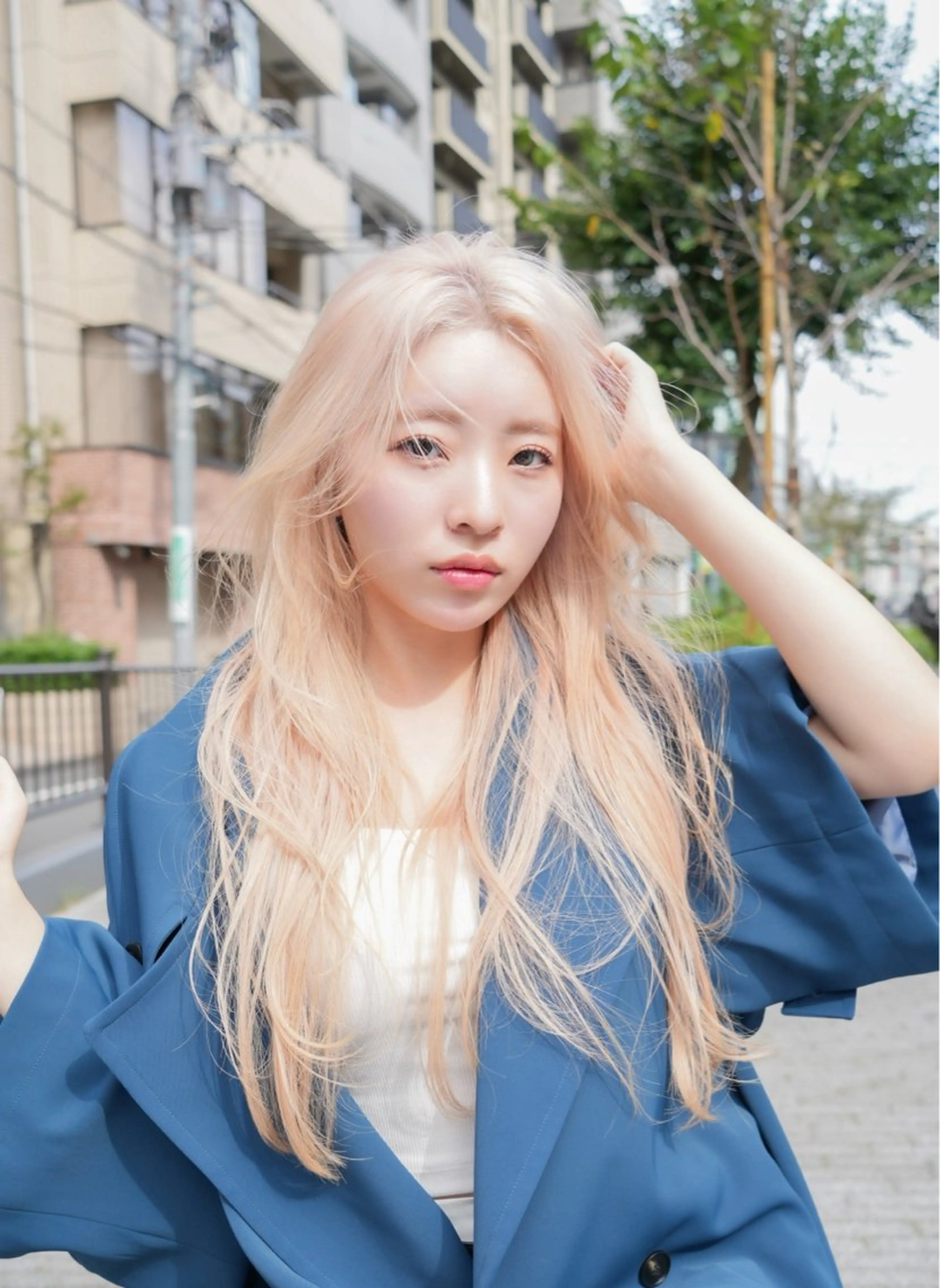 ロング KEIGO/ ブリーチ、矯正特化のヘアスタイル