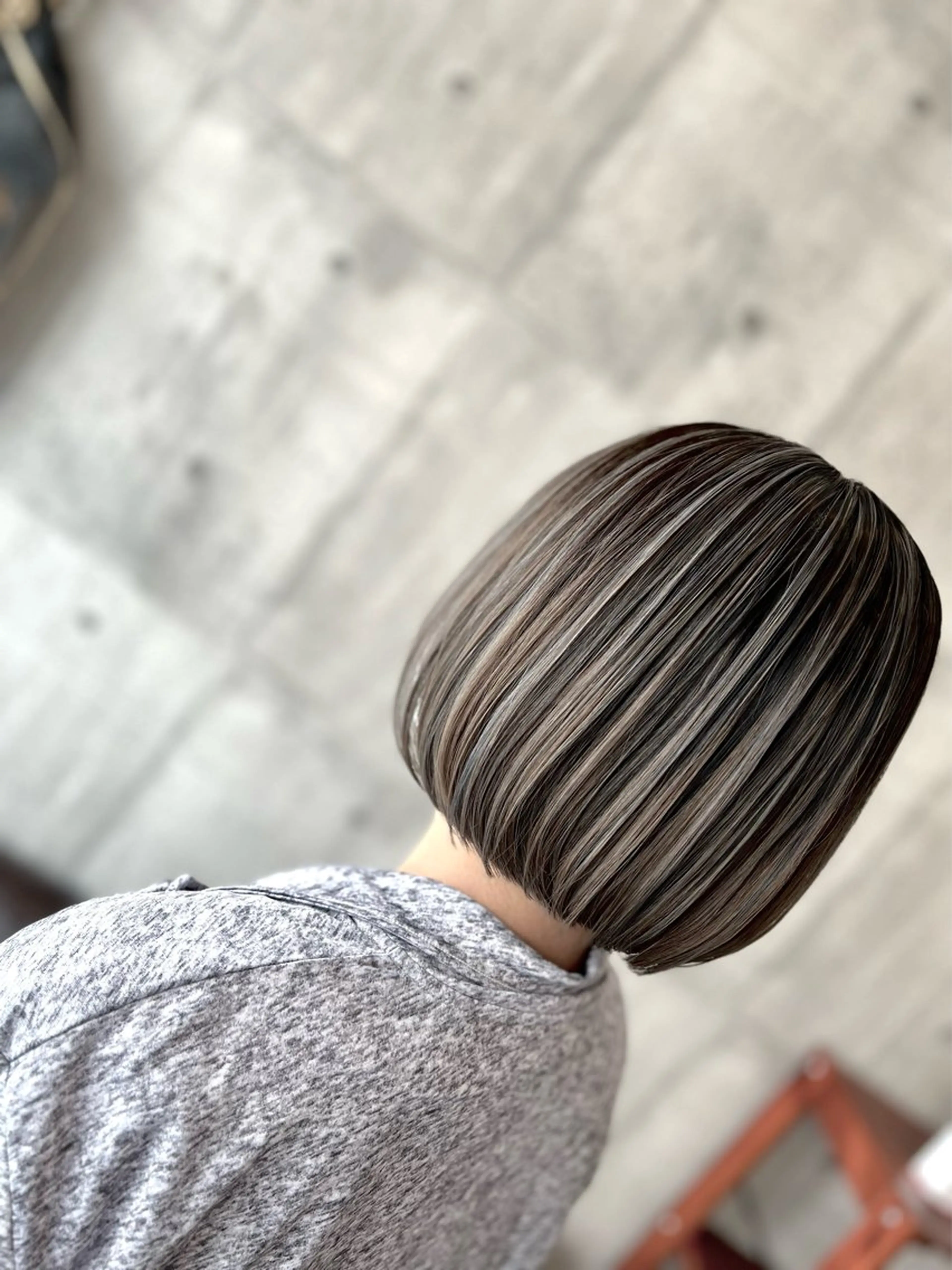 ミディアム カラー バレイヤージュ ハイライトカラー ボブ ハイライト レイヤーカット ヘアカラー Style Tのヘアスタイル