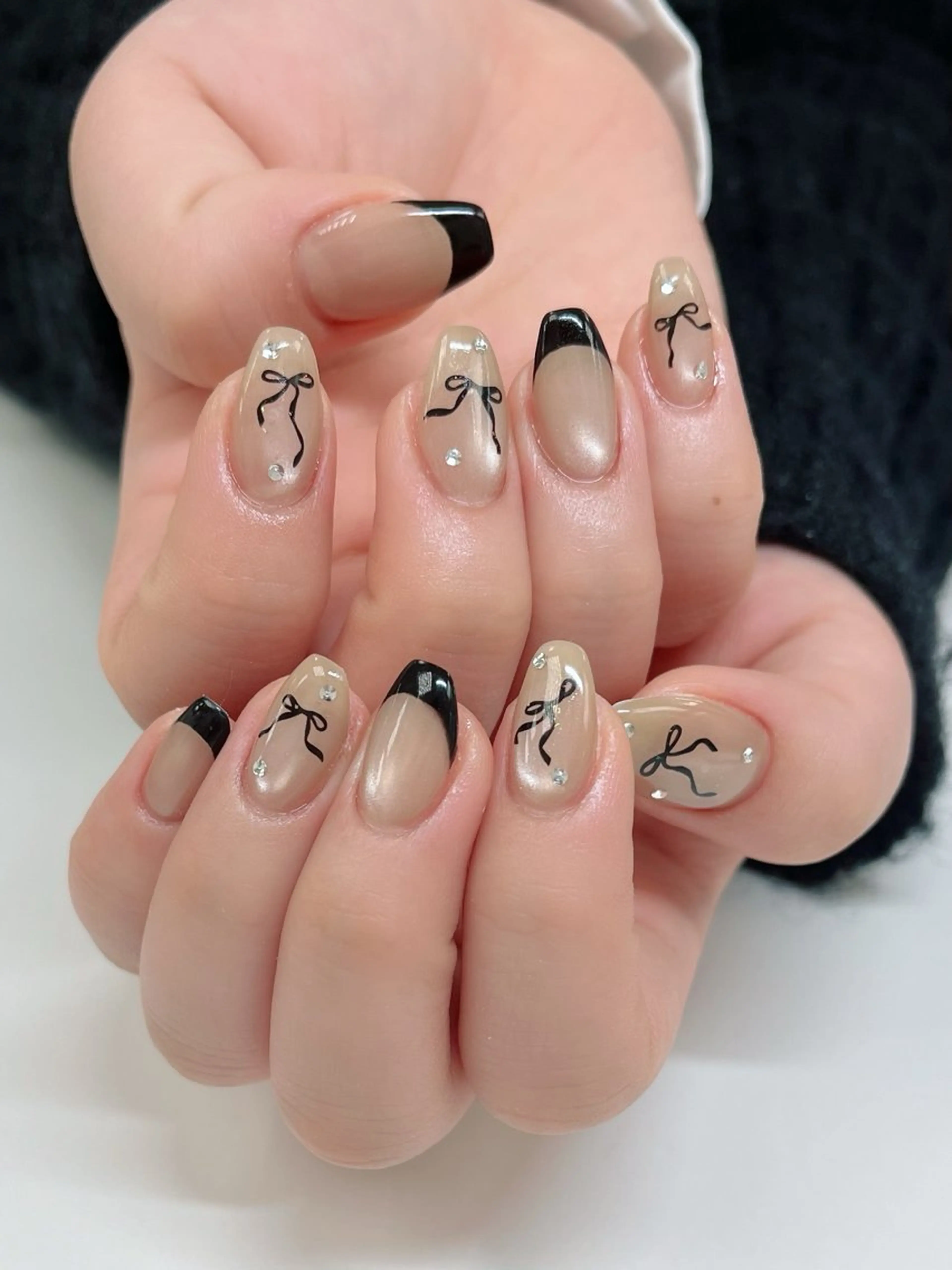 ネイル リボン ハンドネイル nailland♡ Airiのネイルデザイン