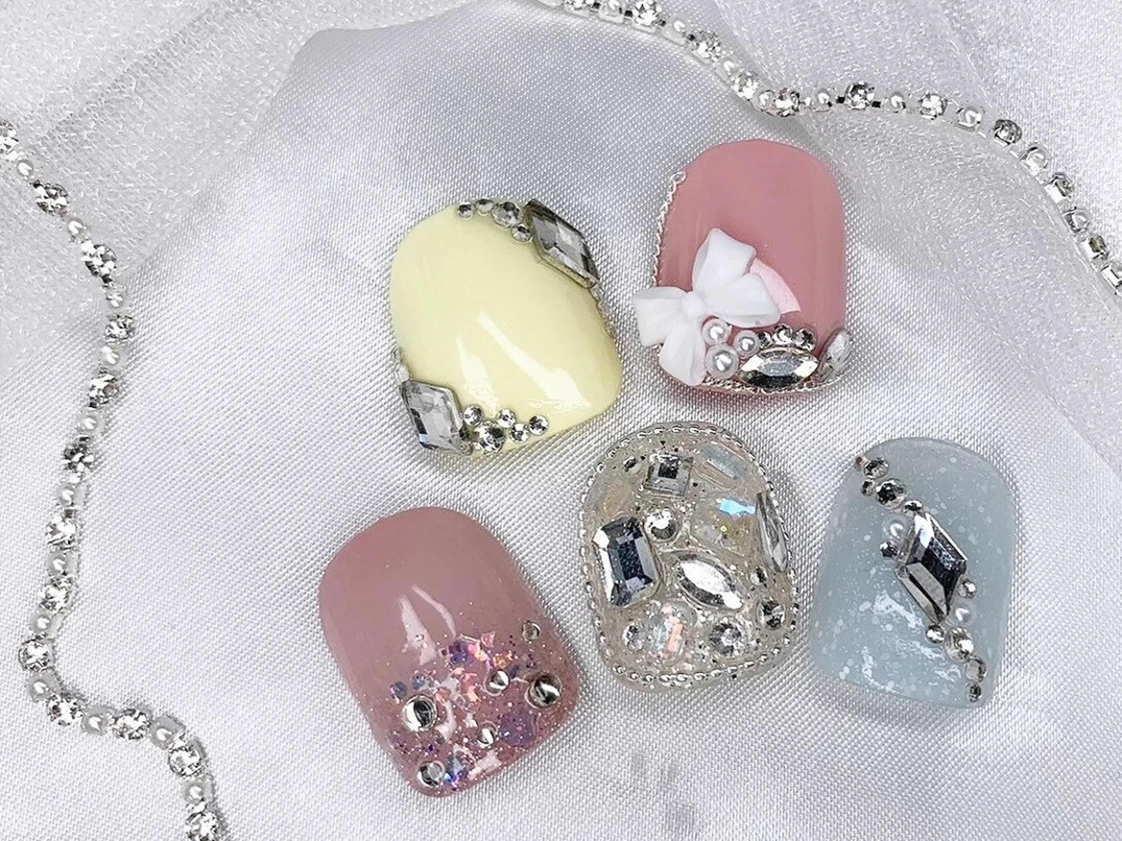 ネイル Roi〈ロワ〉 Kisaのネイルデザイン