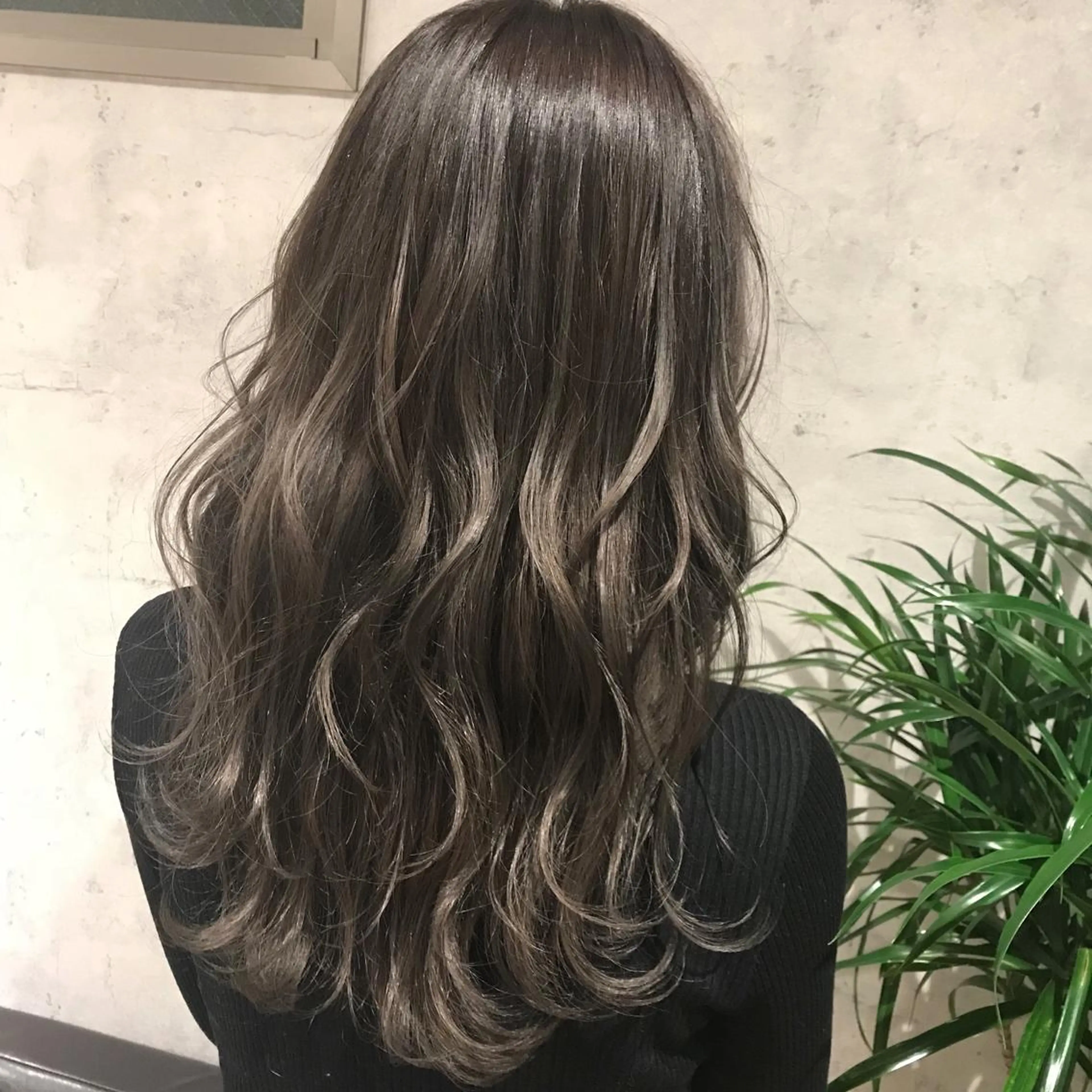 ロング カラー 髪質改善will hairdesignのヘアスタイル