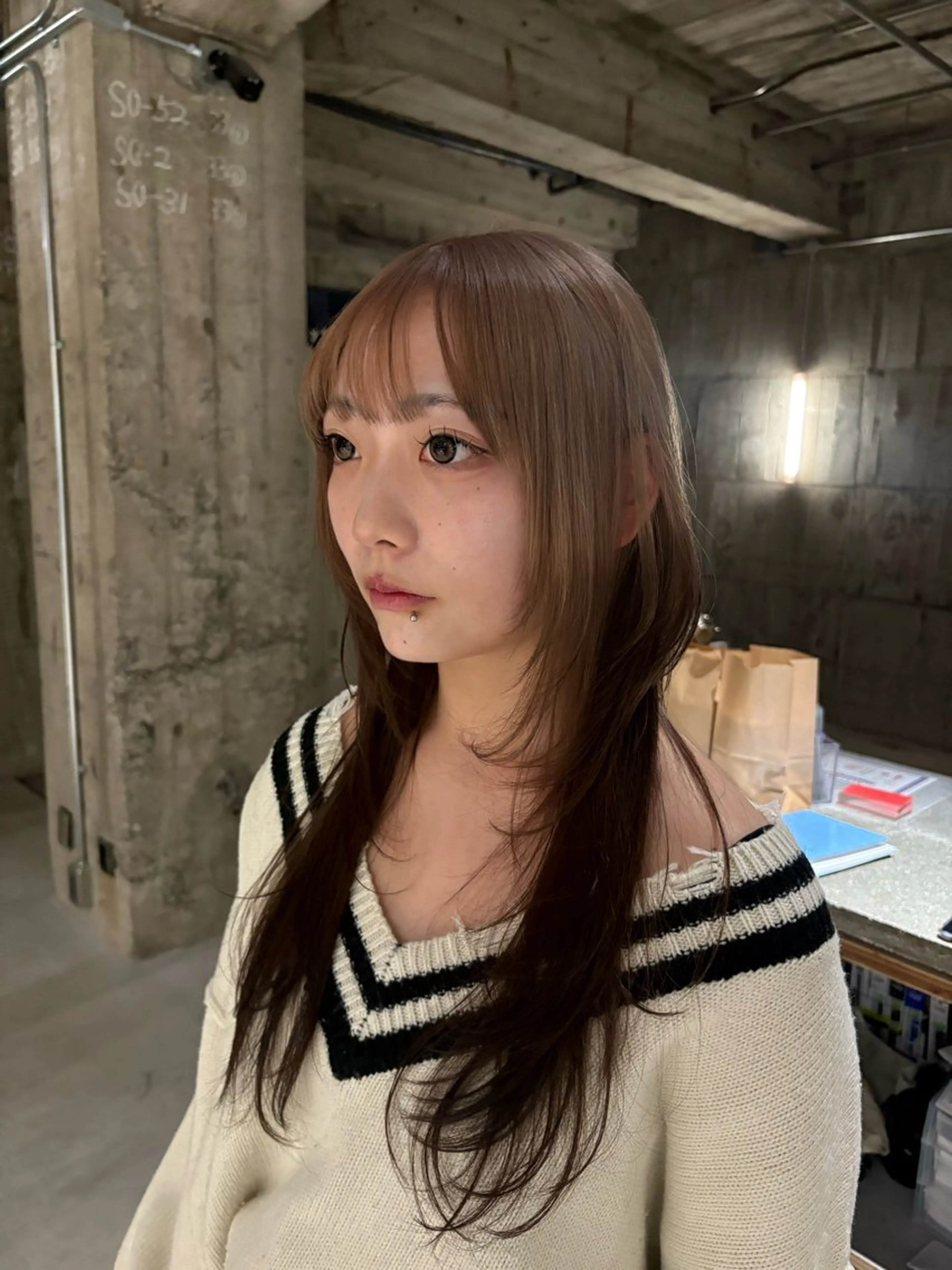 ロング カラー ベージュカラー ブリーチ ブラウンカラー ヘアカラー 玉置 七海のヘアスタイル