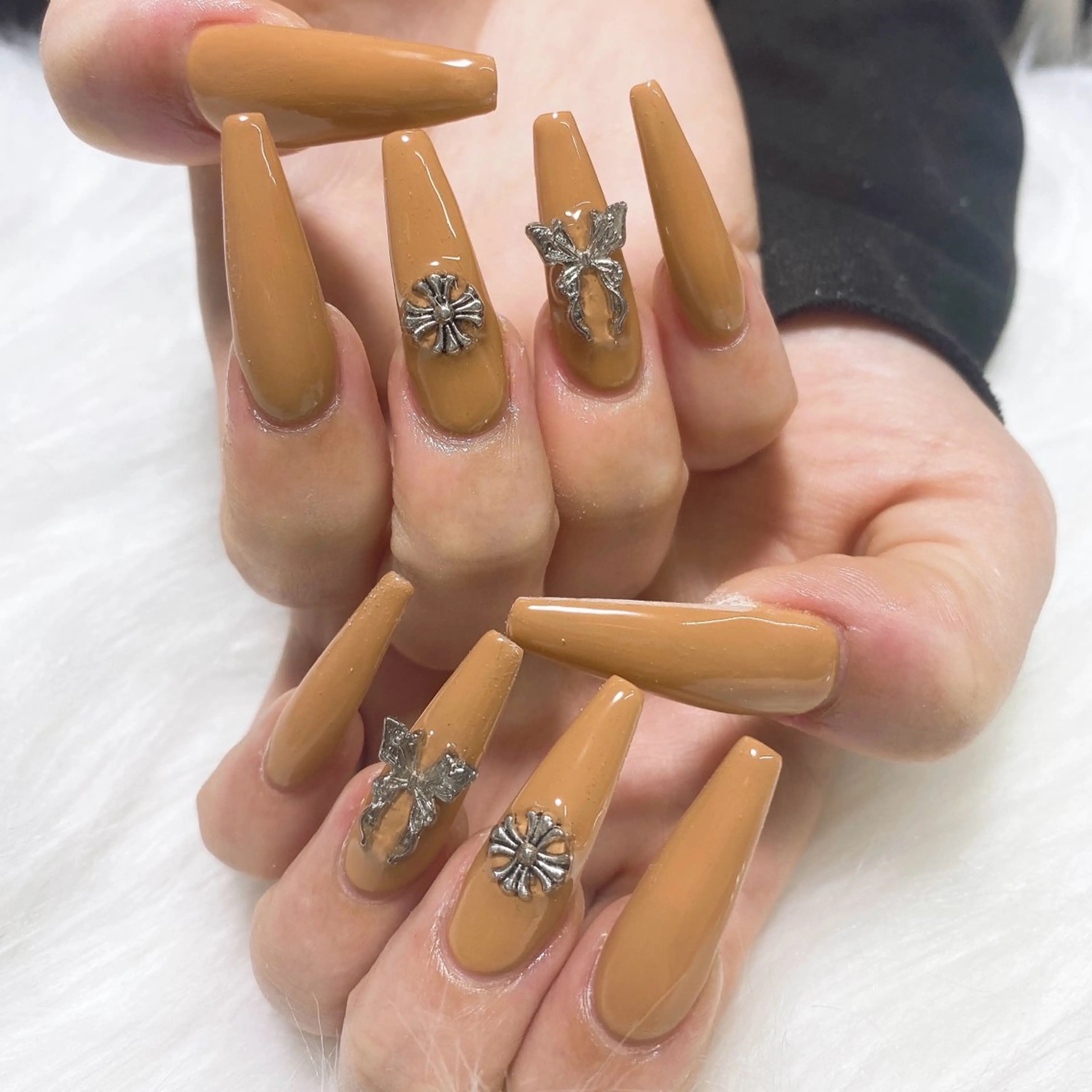 ネイル ハンドネイル Vesper所属・ayaka ギャルネイル🎀のネイルデザイン