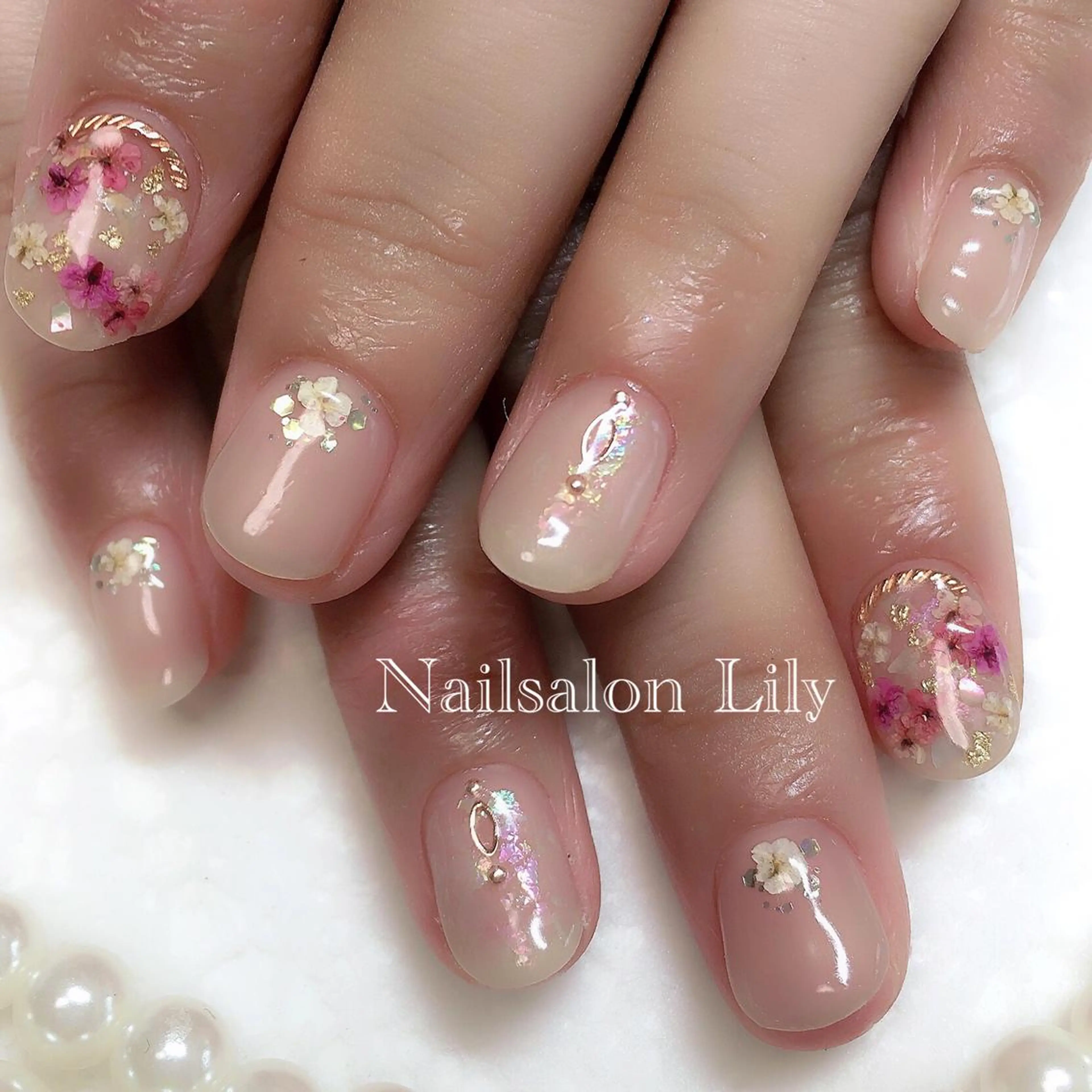 ネイル Nailsalon Lilyのネイルデザイン