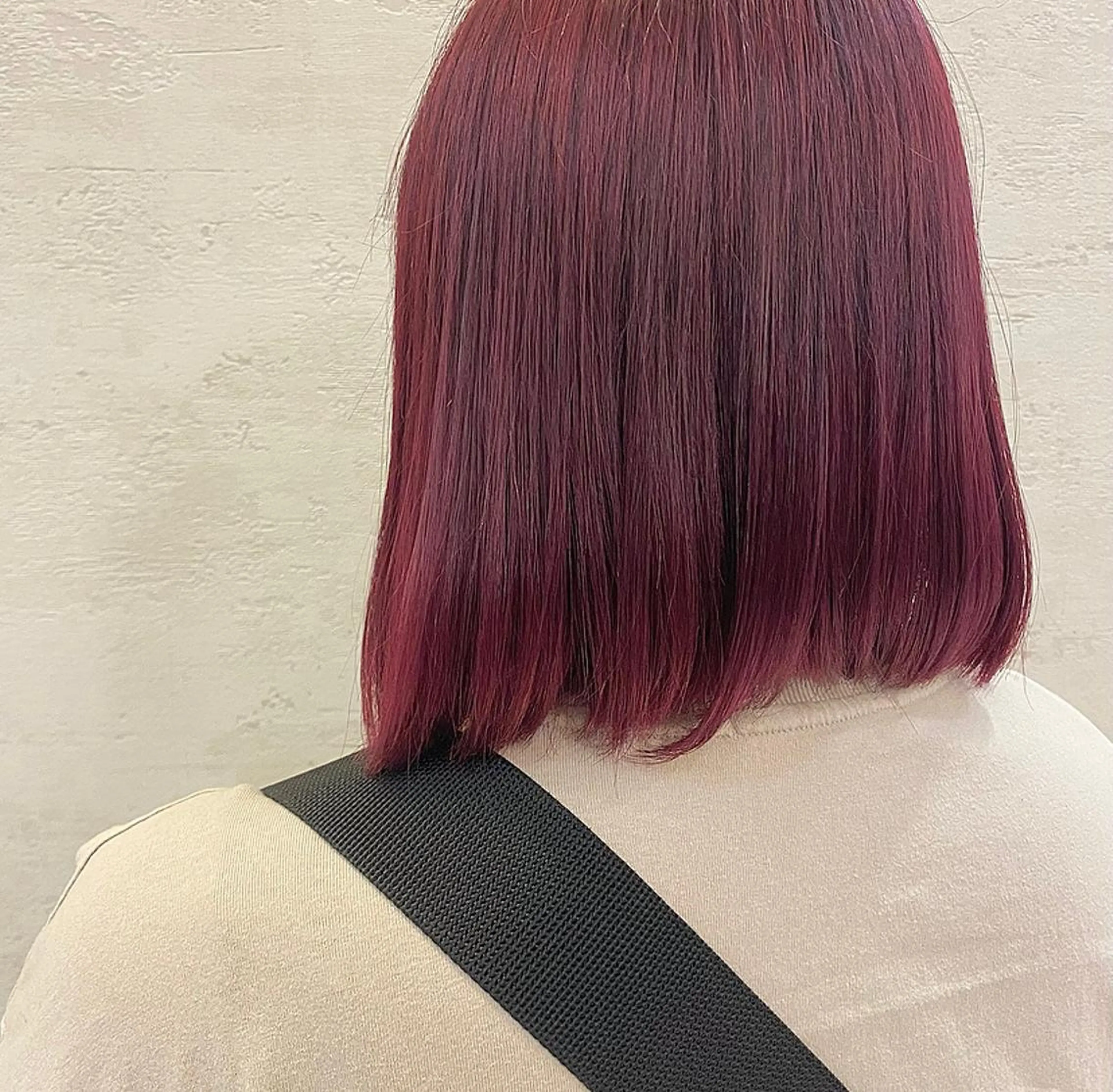 カラー ブリーチ カシス ブリーチなしカラー レッドカラー miku/ 透明感カラーのヘアスタイル