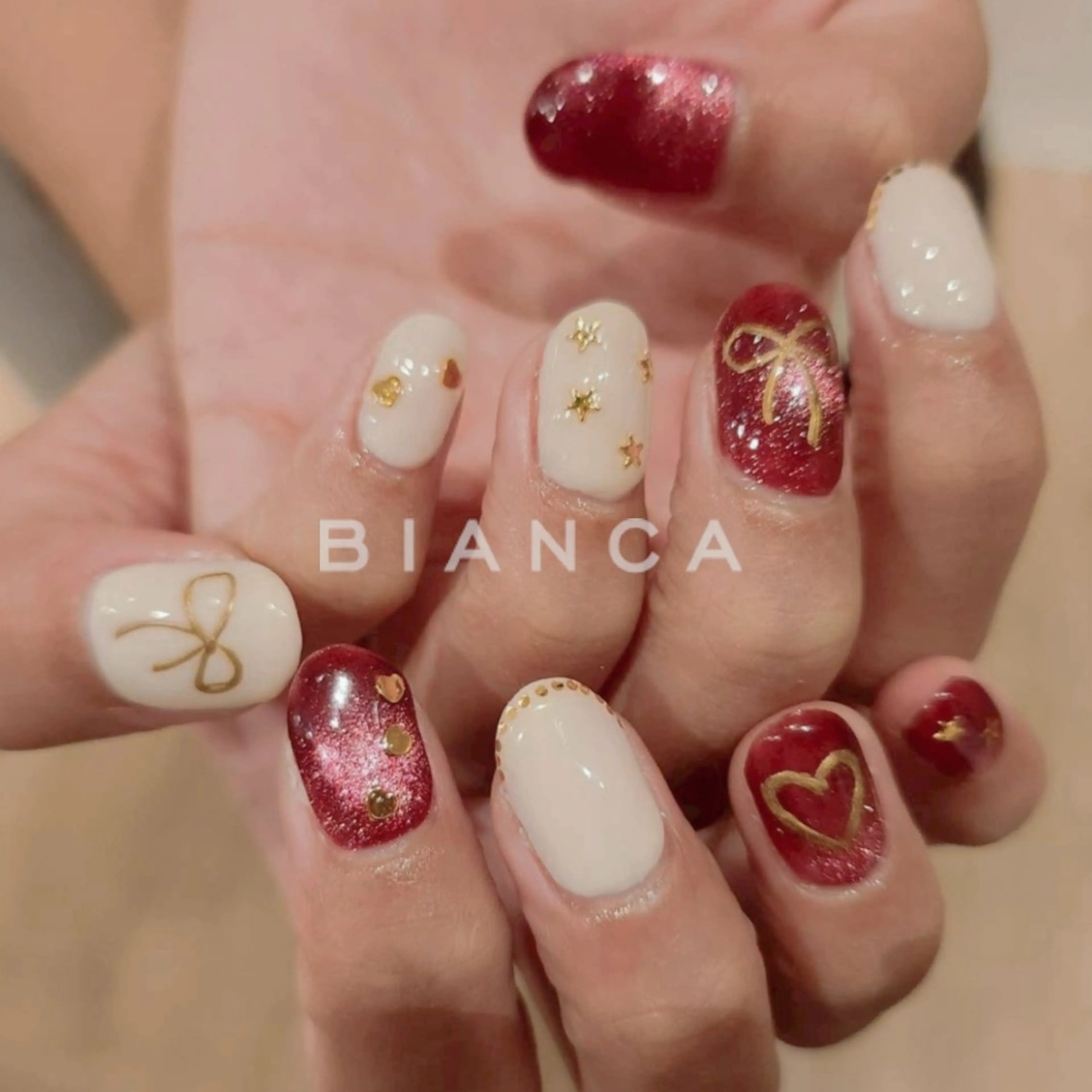 ネイル アートネイル キラキラネイル マグネットネイル 冬ネイル クリスマス Bianca名駅店 あゆのネイルデザイン