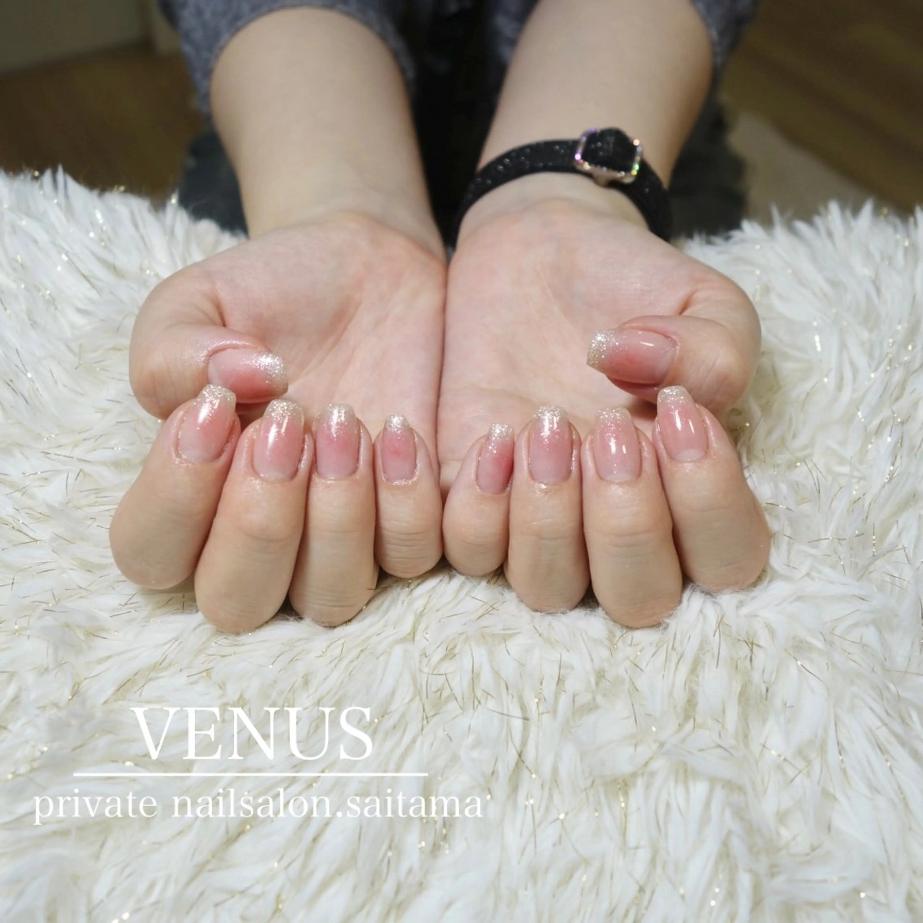 ネイル チークネイル ラメ(グリッター) ワンカラーネイル nailsalon VENUSのネイルデザイン