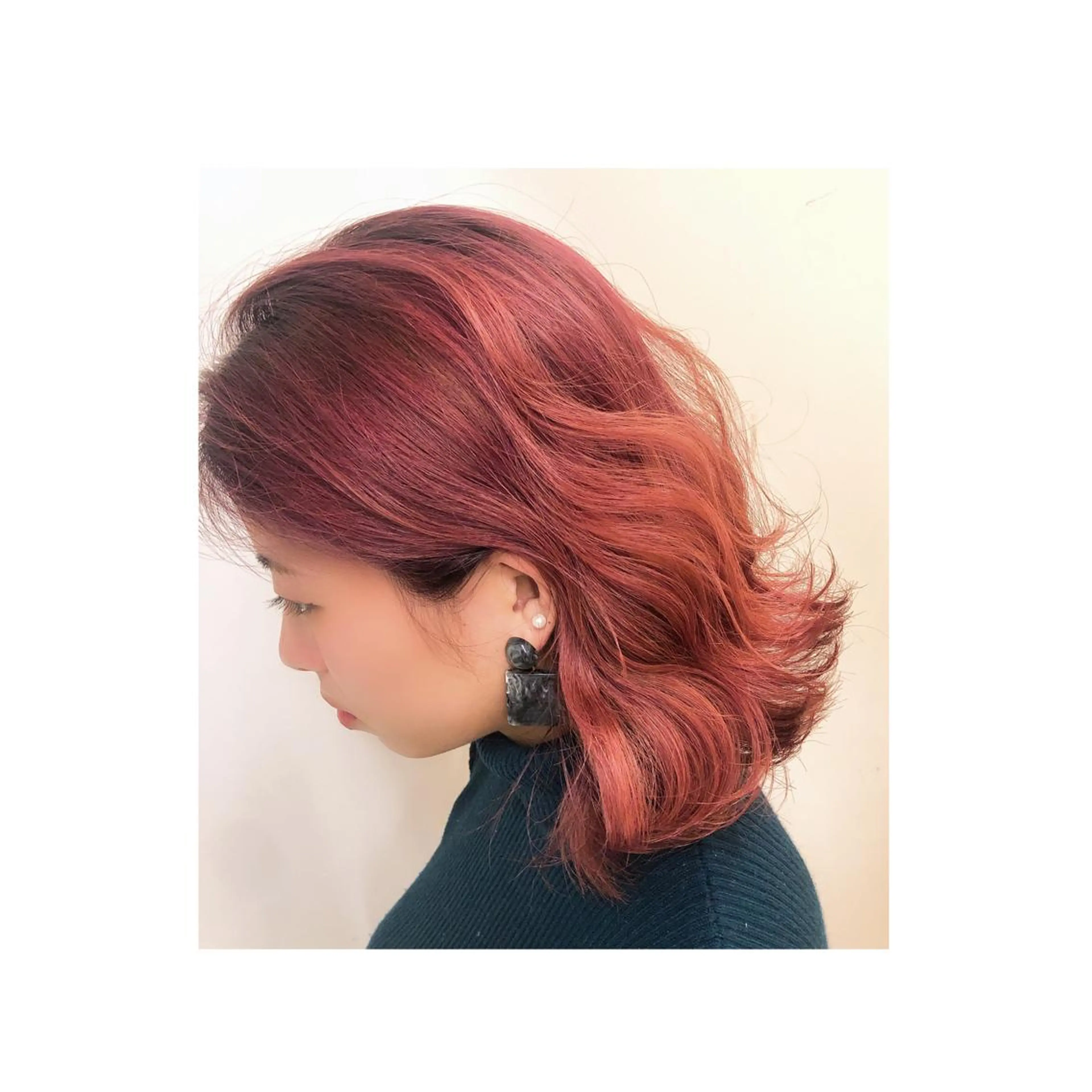 ミディアム カラー 田上 (たのうえ)のヘアスタイル