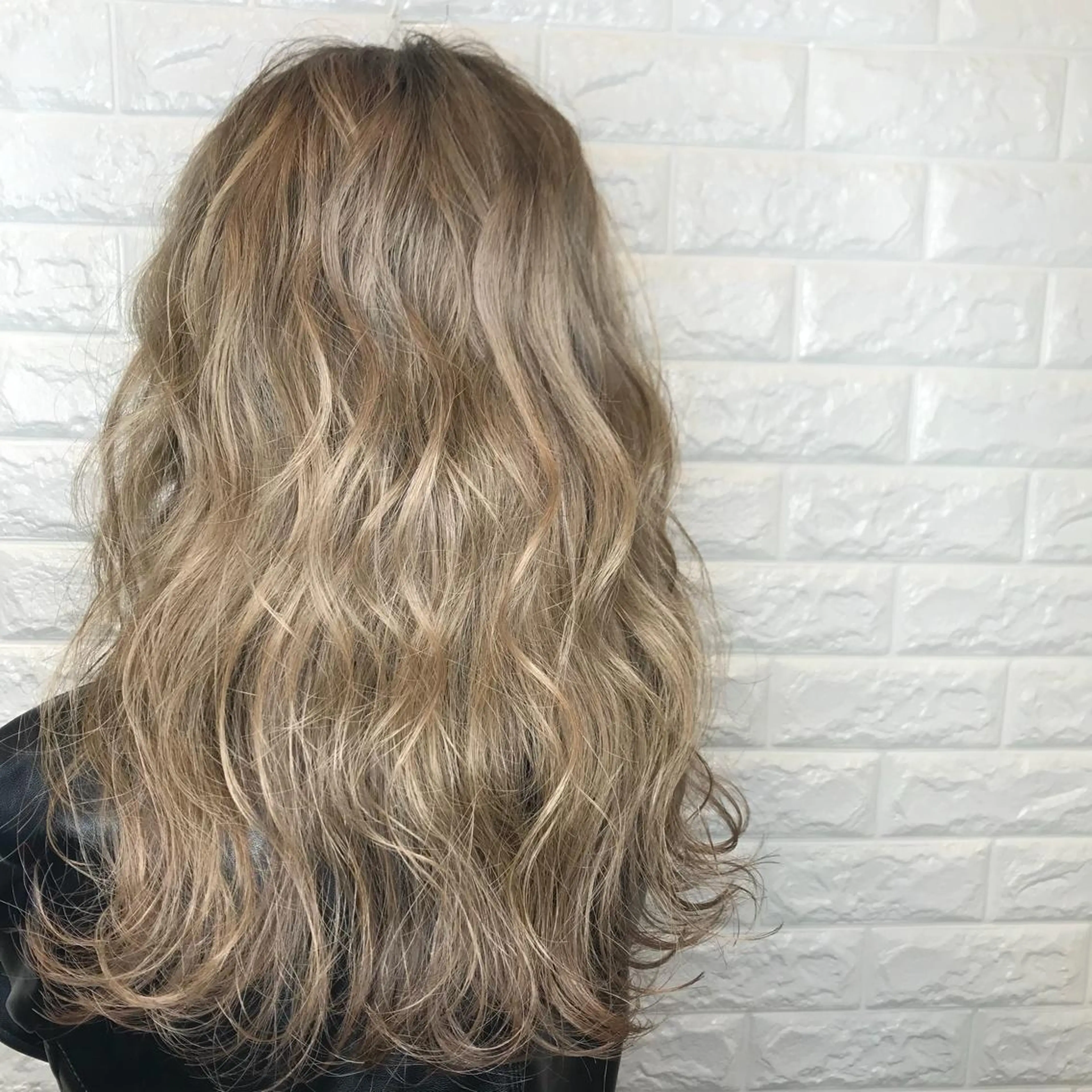 ロング カラー knock【ノック】所属・烏丸韓国ヘア🇰🇷 ayaka🎀のヘアスタイル