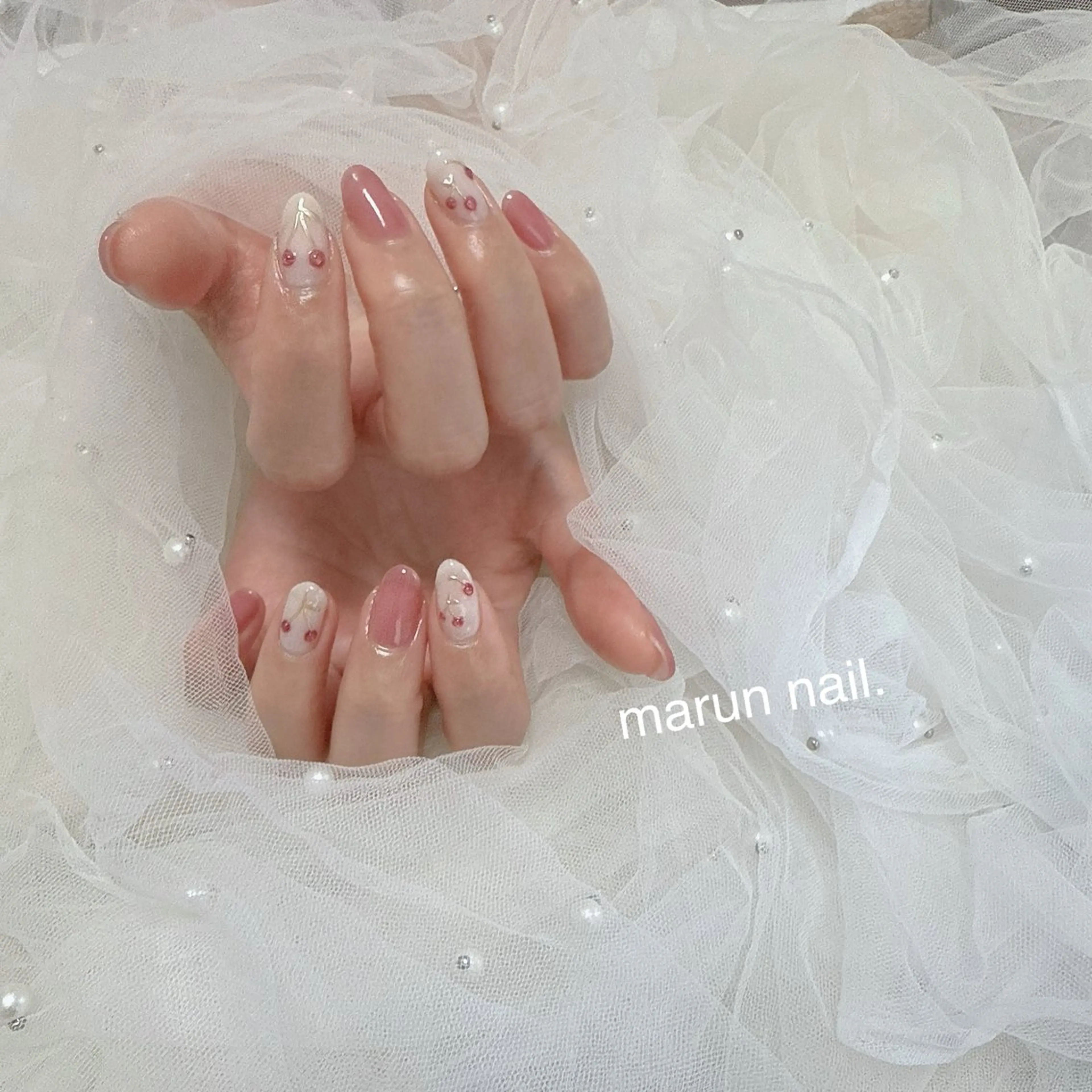 ネイル ハンドネイル marun._ megumi.のネイルデザイン