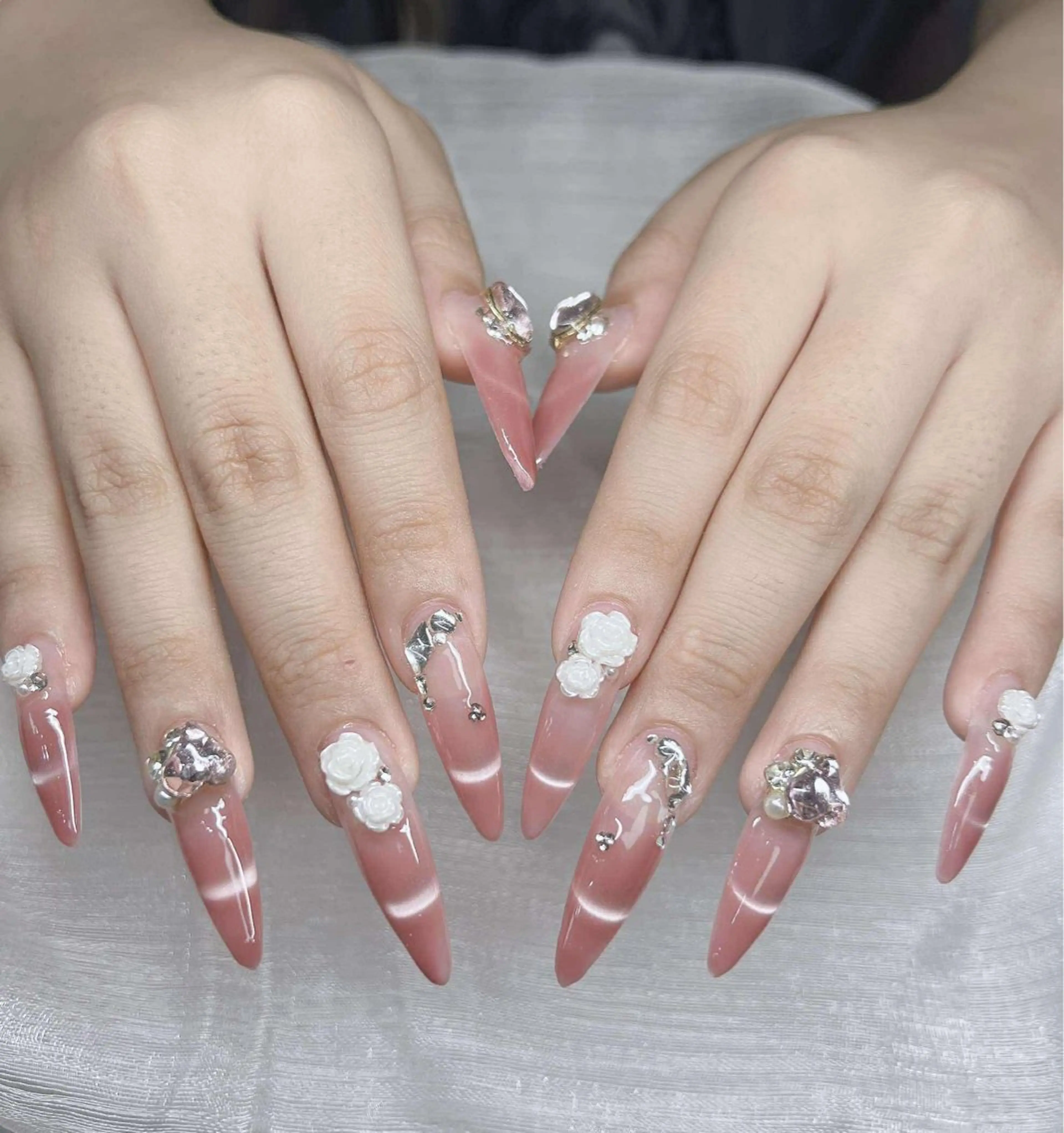 ネイル ハンドネイル Lee Nailsのネイルデザイン