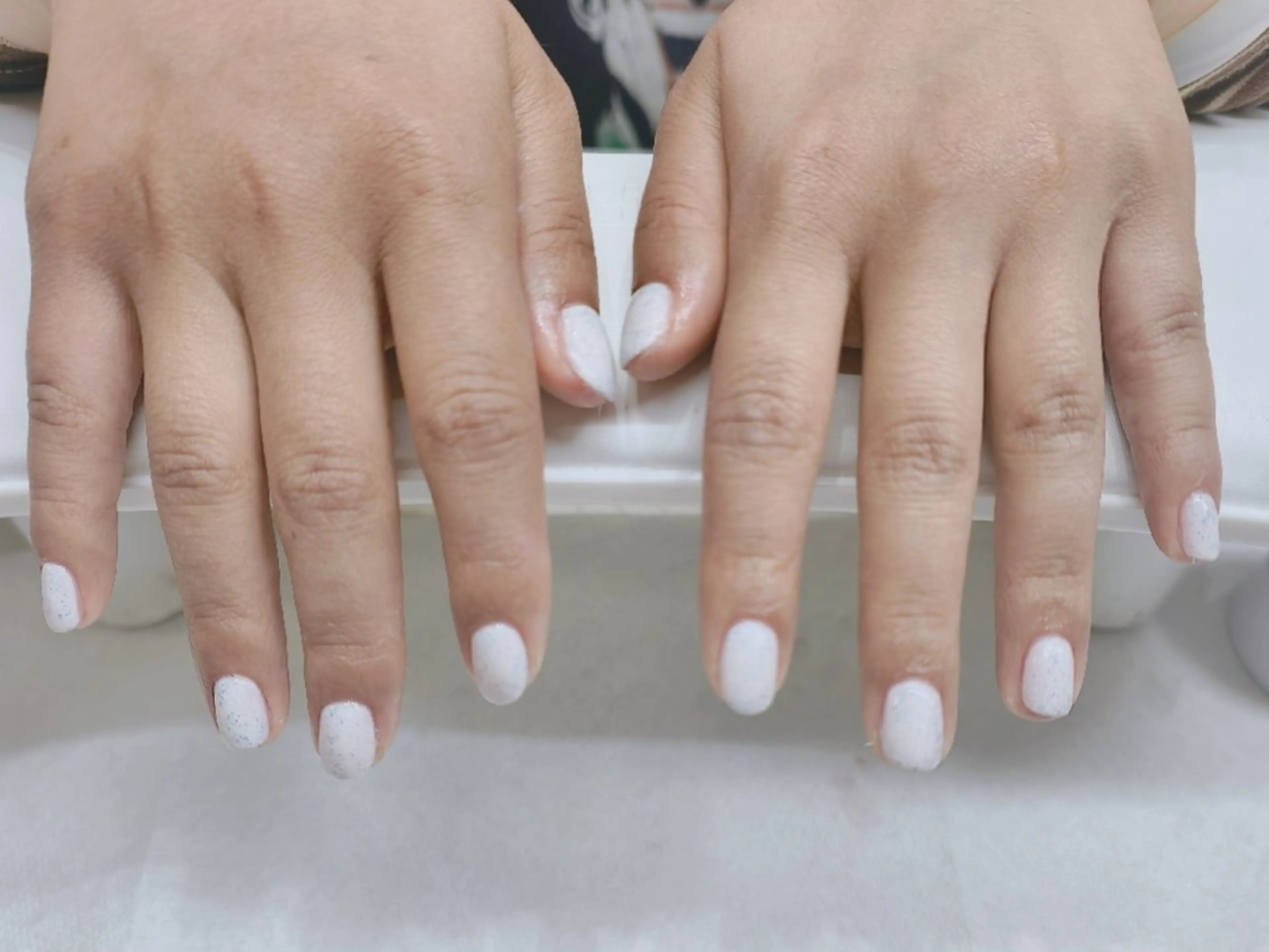 ネイル ラメ(グリッター) ホワイト U.NI所属・森川 雪のネイルデザイン