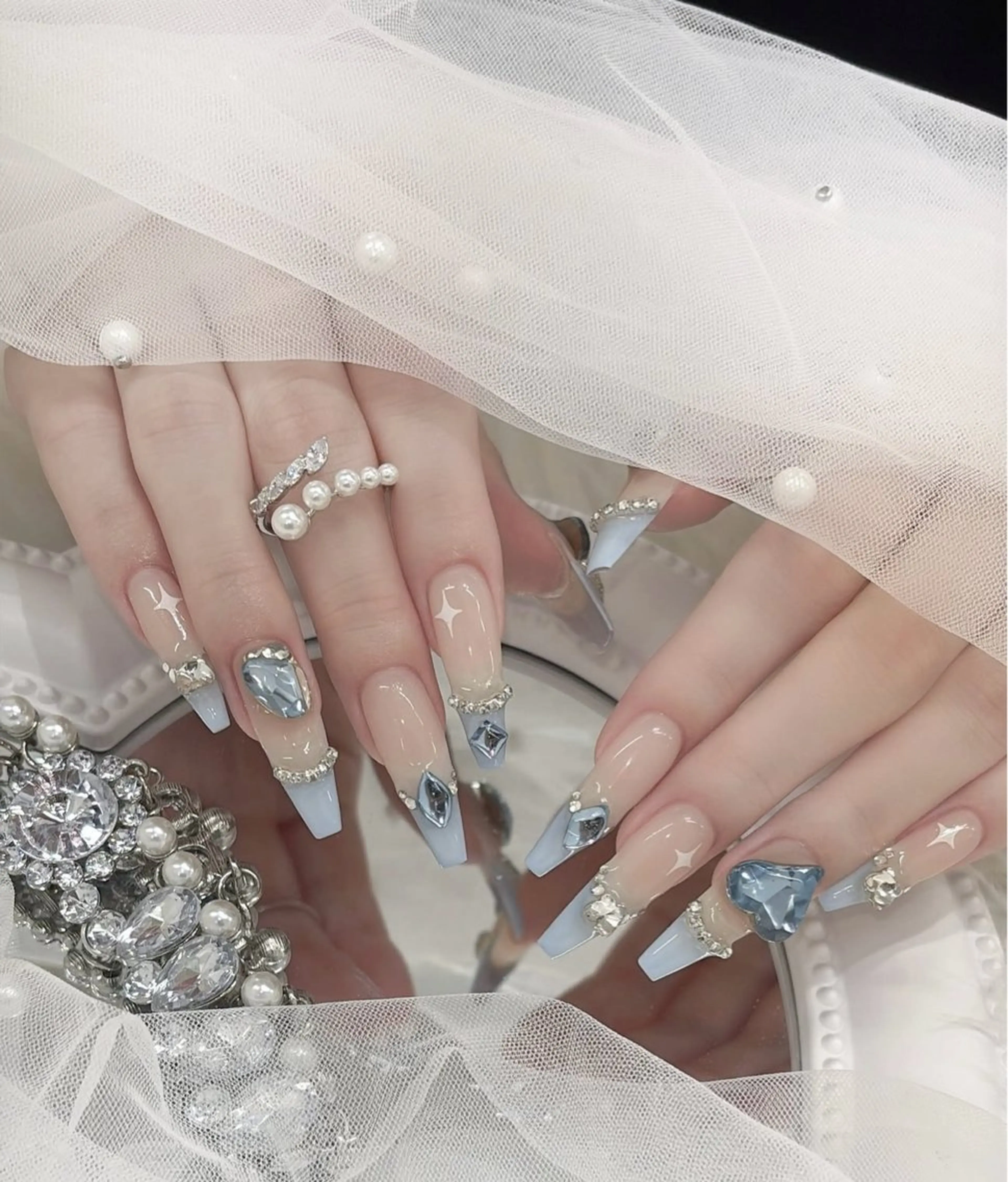 ネイル 韓国ネイル 持ち込み ニュアンスネイル ネイルチップ ハンドネイル TABI ANA.CHUOのネイルデザイン