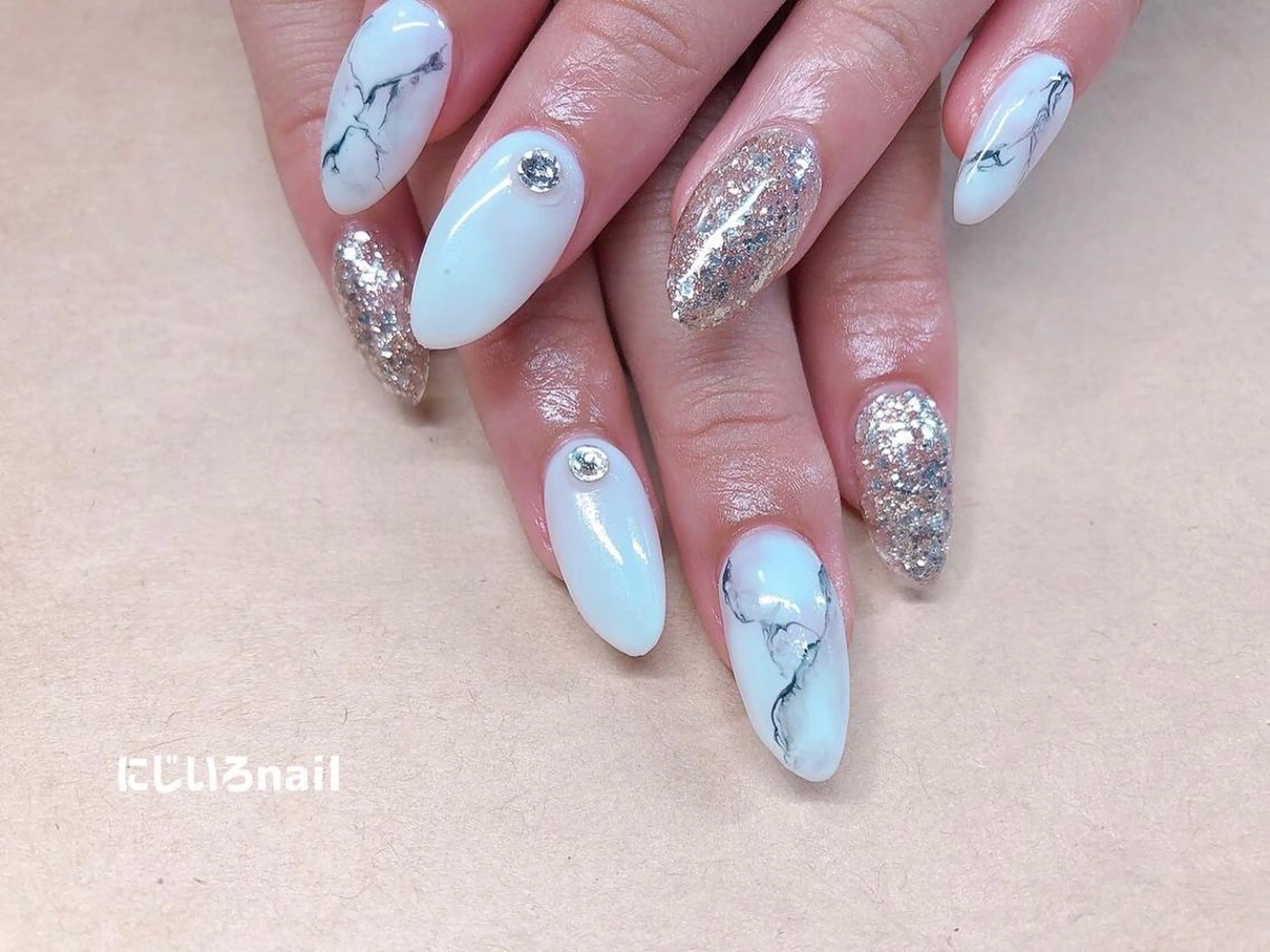 ネイル にじいろ nailのネイルデザイン