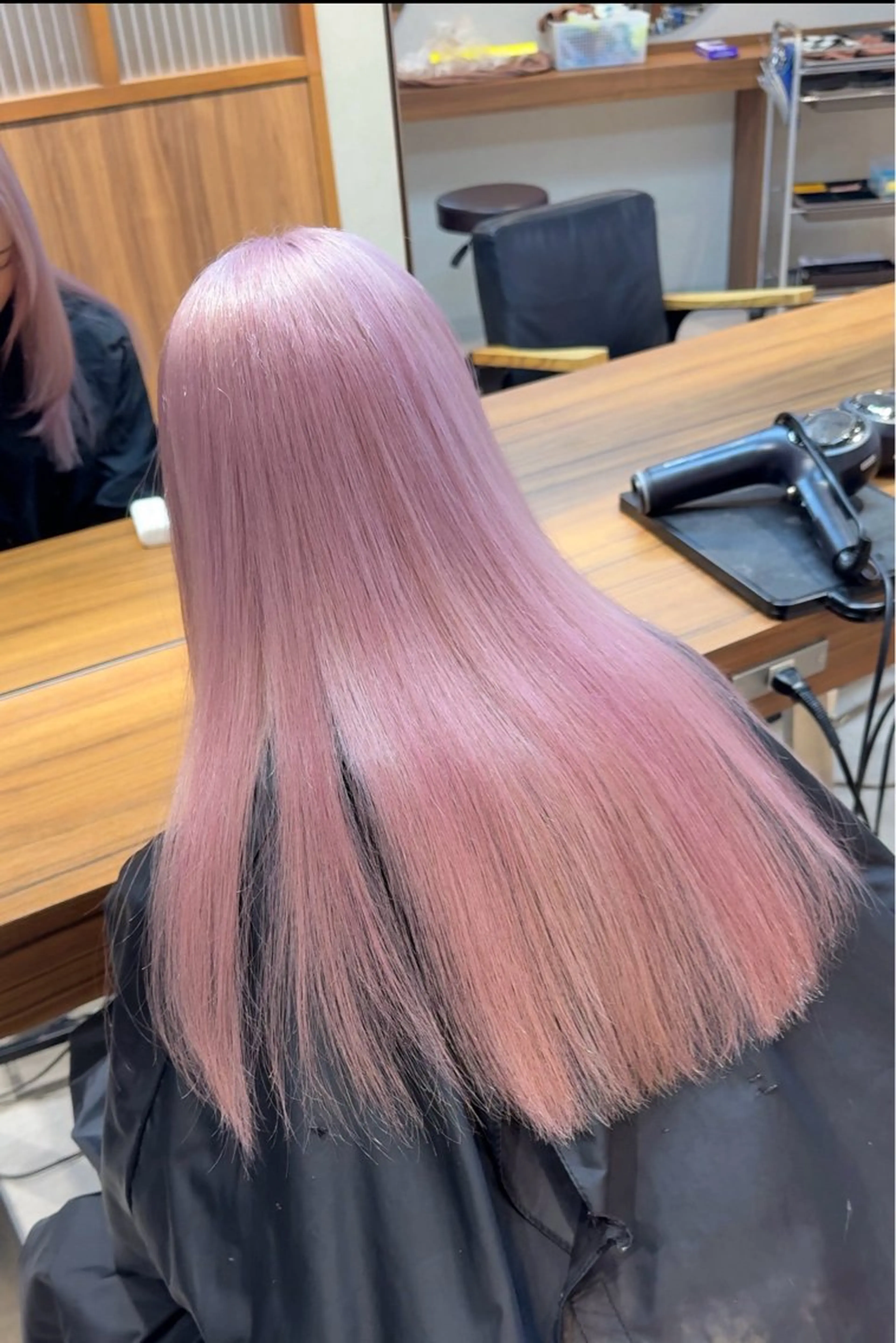 ロング カラー ピンクカラー カット ヘアカラー トリートメント 岡本 太陽☀️のヘアスタイル