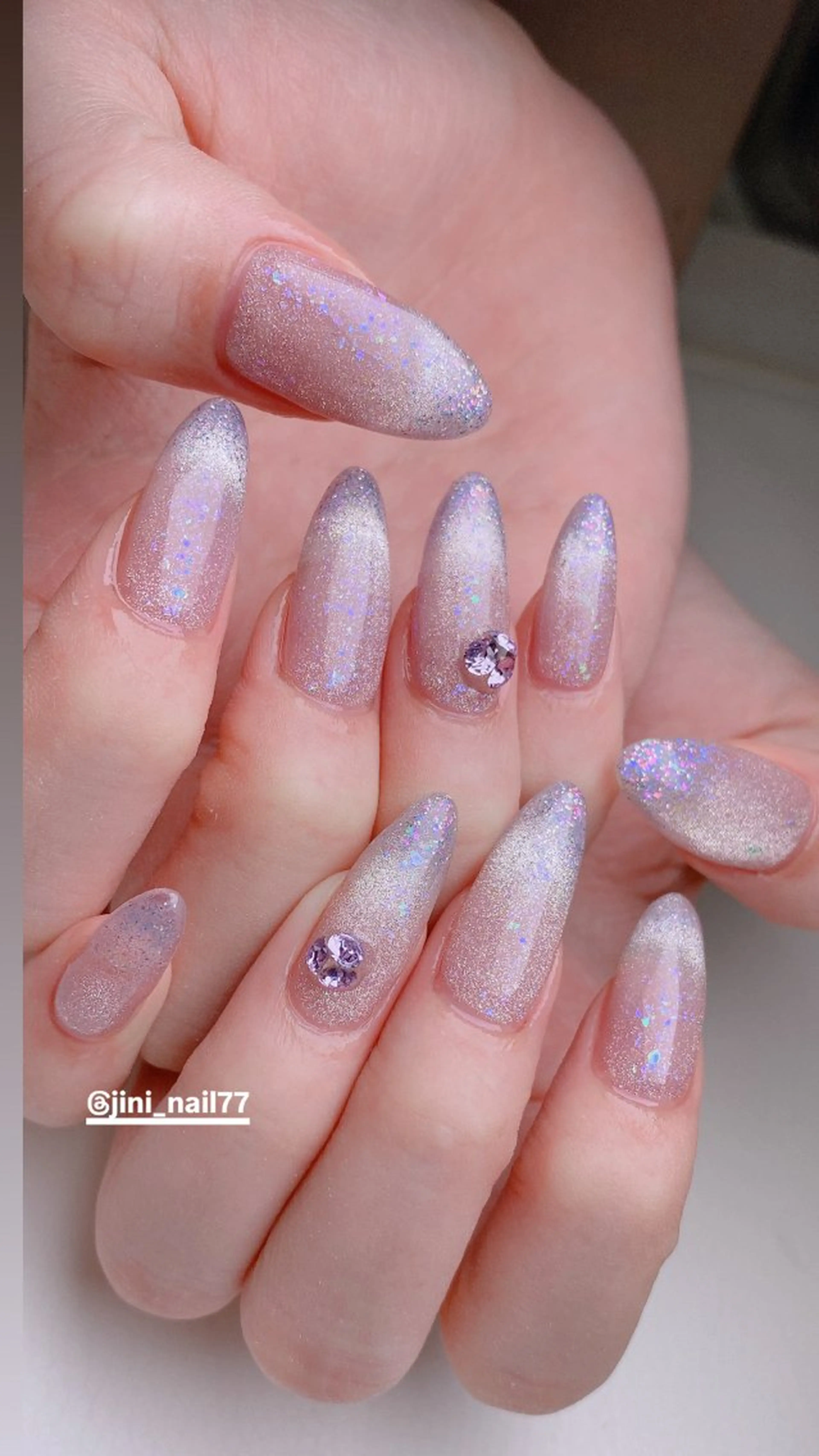 ネイル JINI NAIL所属・ジニ ネイルのネイルデザイン