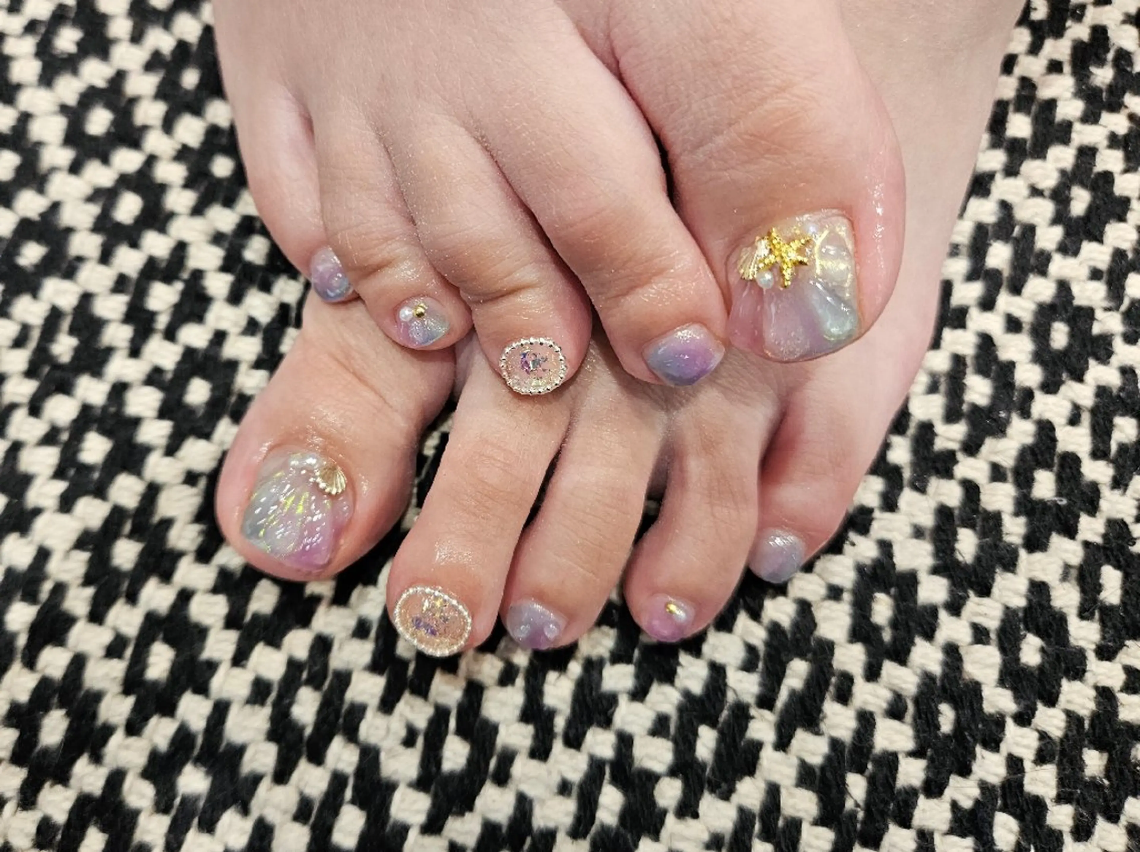 ネイル フットネイル 関口 友菜のヘアスタイル