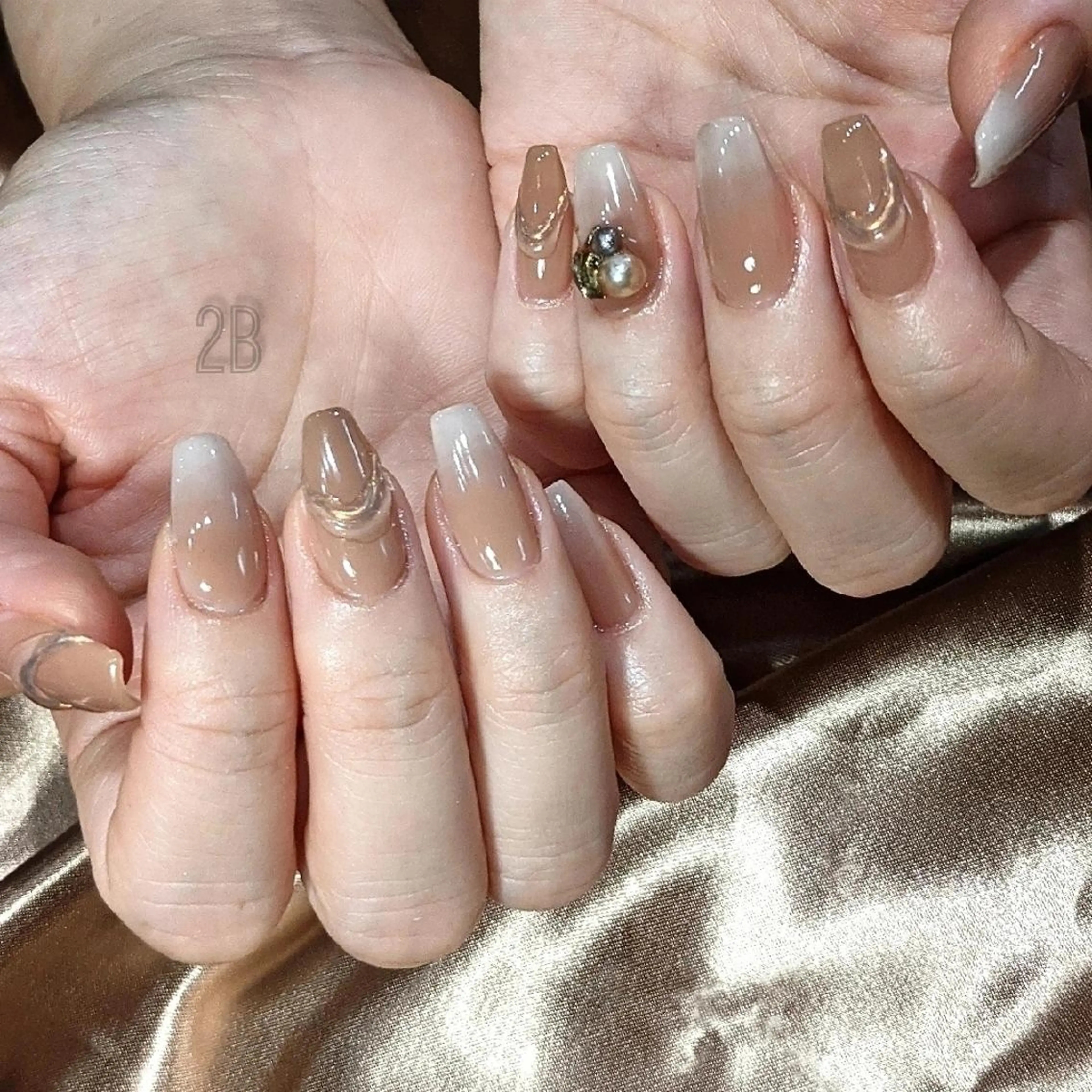 ネイル アートネイル オーロラネイル ブラウン クリアネイル ジェルネイル 2B__nails ニービー京都伏見区のネイルデザイン