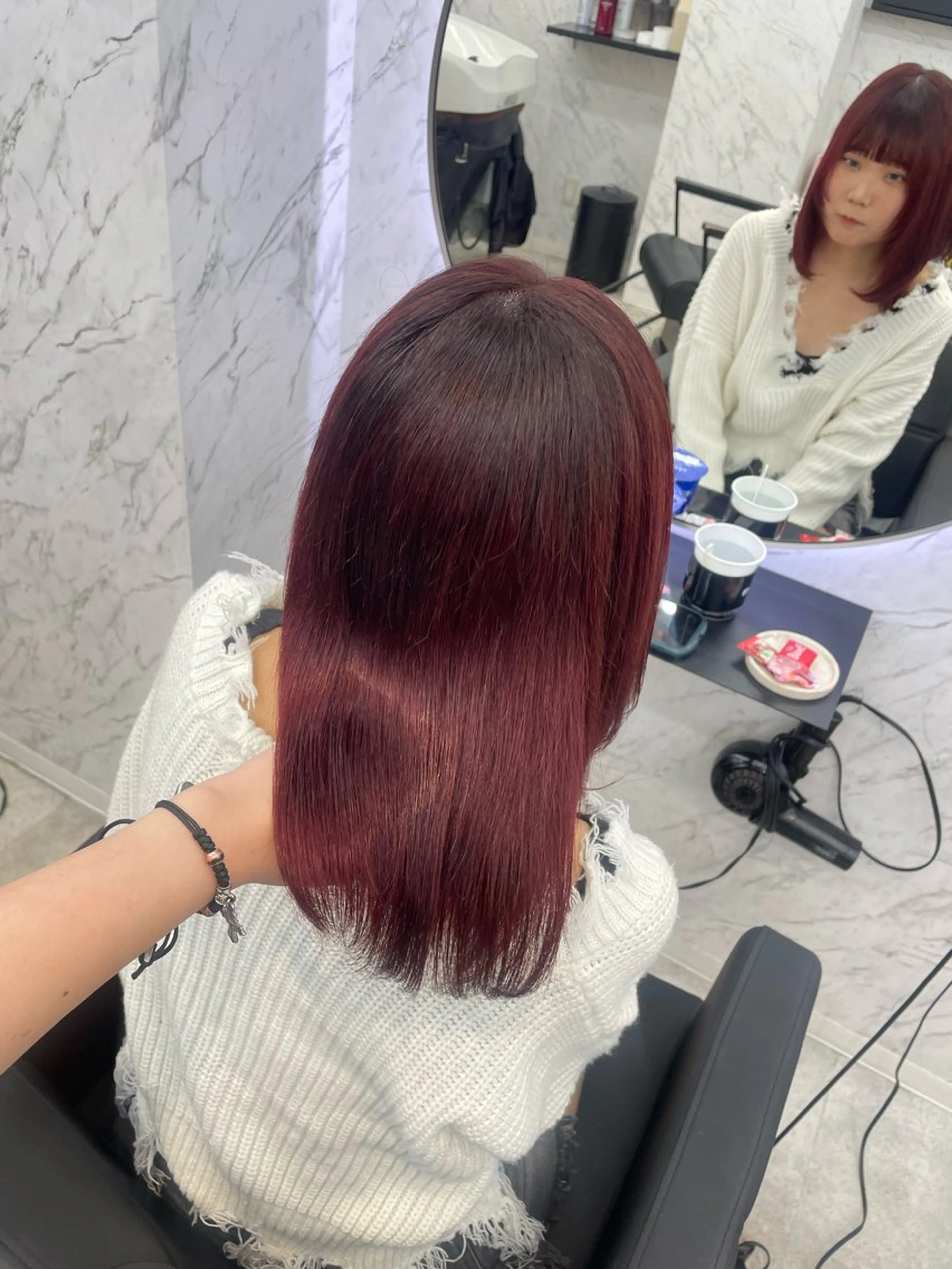 セミロング カラー ボルドーカラー hair salon dot. mooda 韓国風サロン 町田店所属・韓国風ヘア🎀🩶 /♡𝓝𝓸𝓪♡のヘアスタイル
