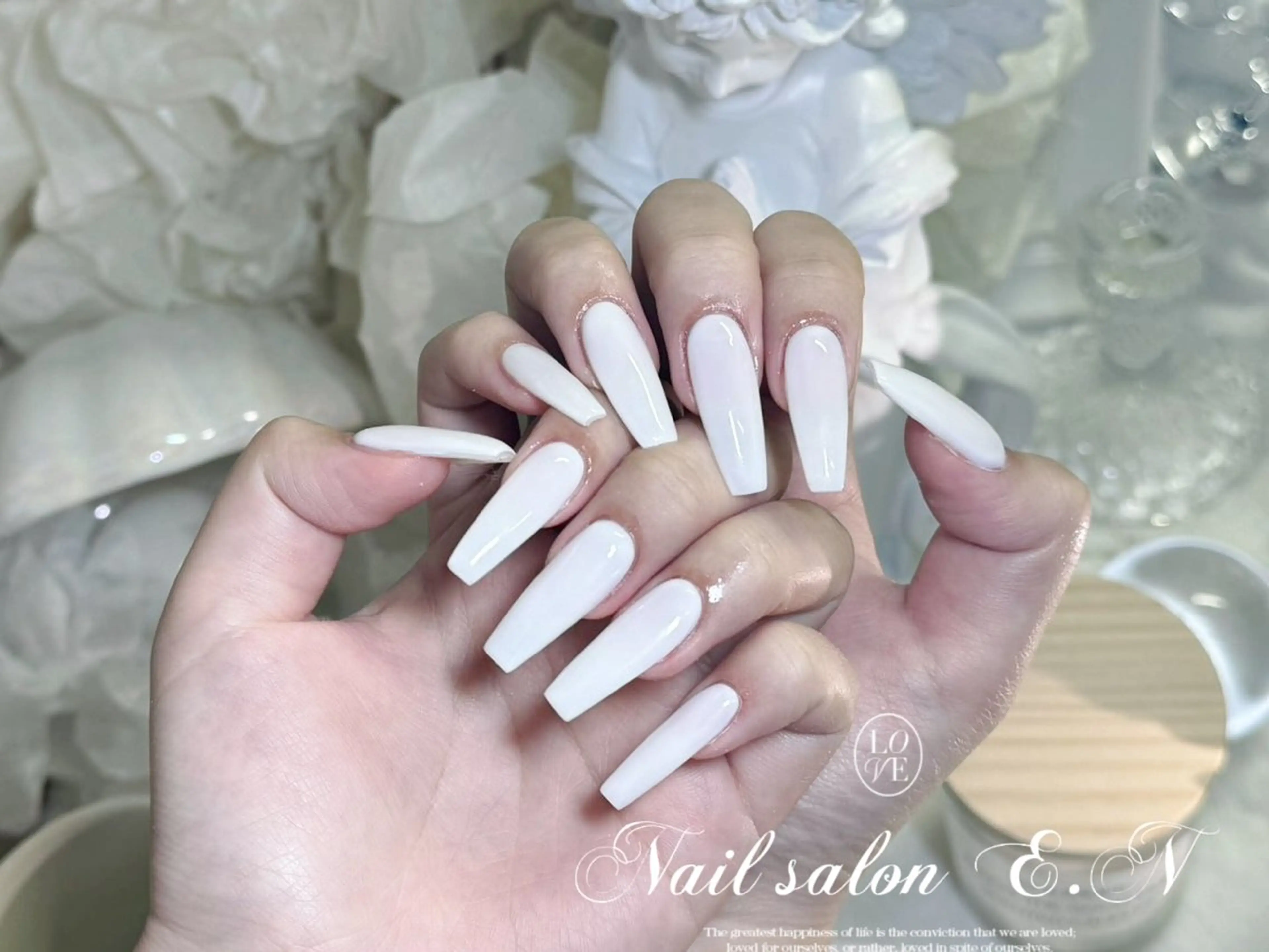 ネイル アートネイル オーロラネイル ガーリー キラキラネイル 韓国ネイル ハンドネイル E.N🦋 長さ出し/持ち込みのネイルデザイン