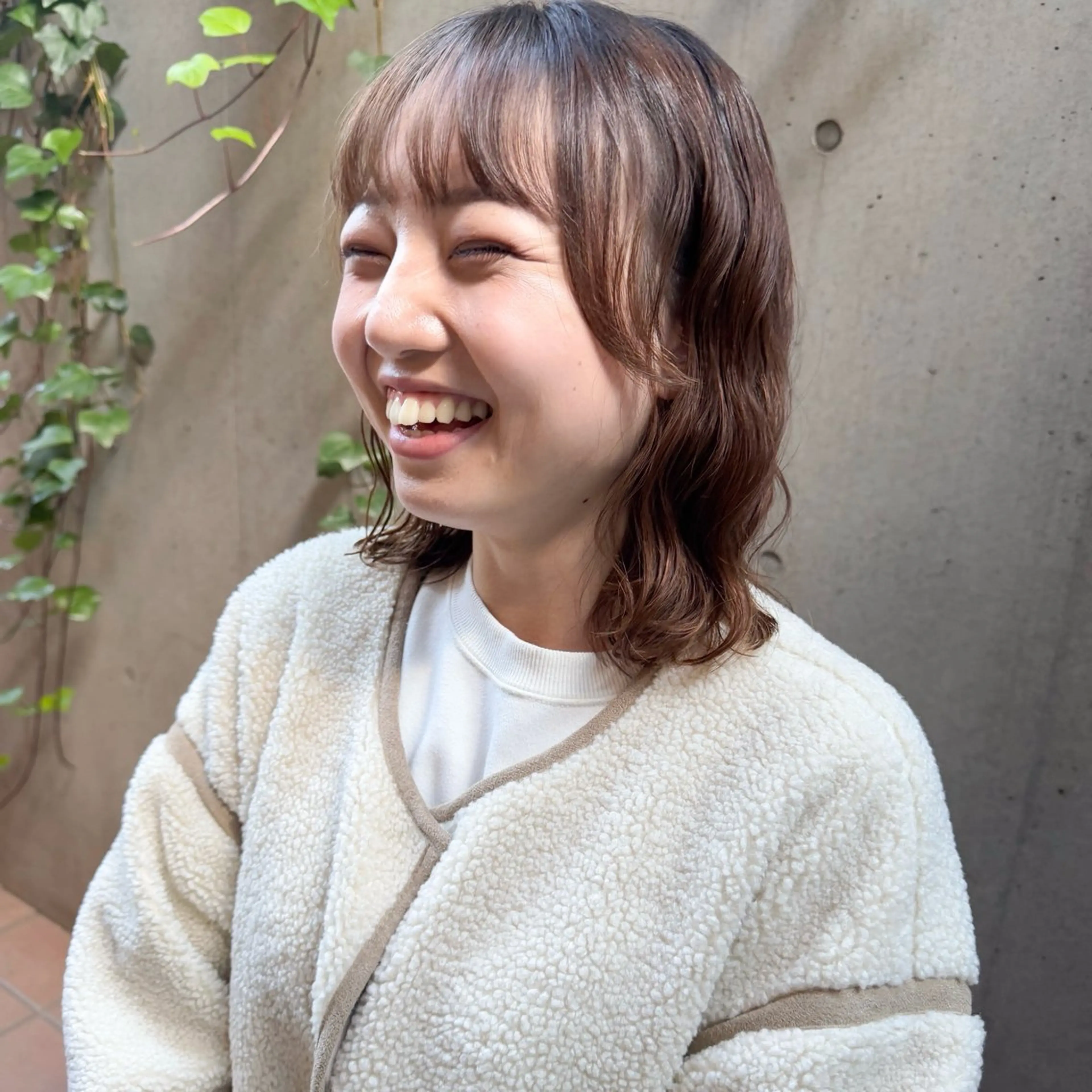 ショート パーマ ボブ 伸ばしかけ カット パーマ 大橋 芽衣のヘアスタイル