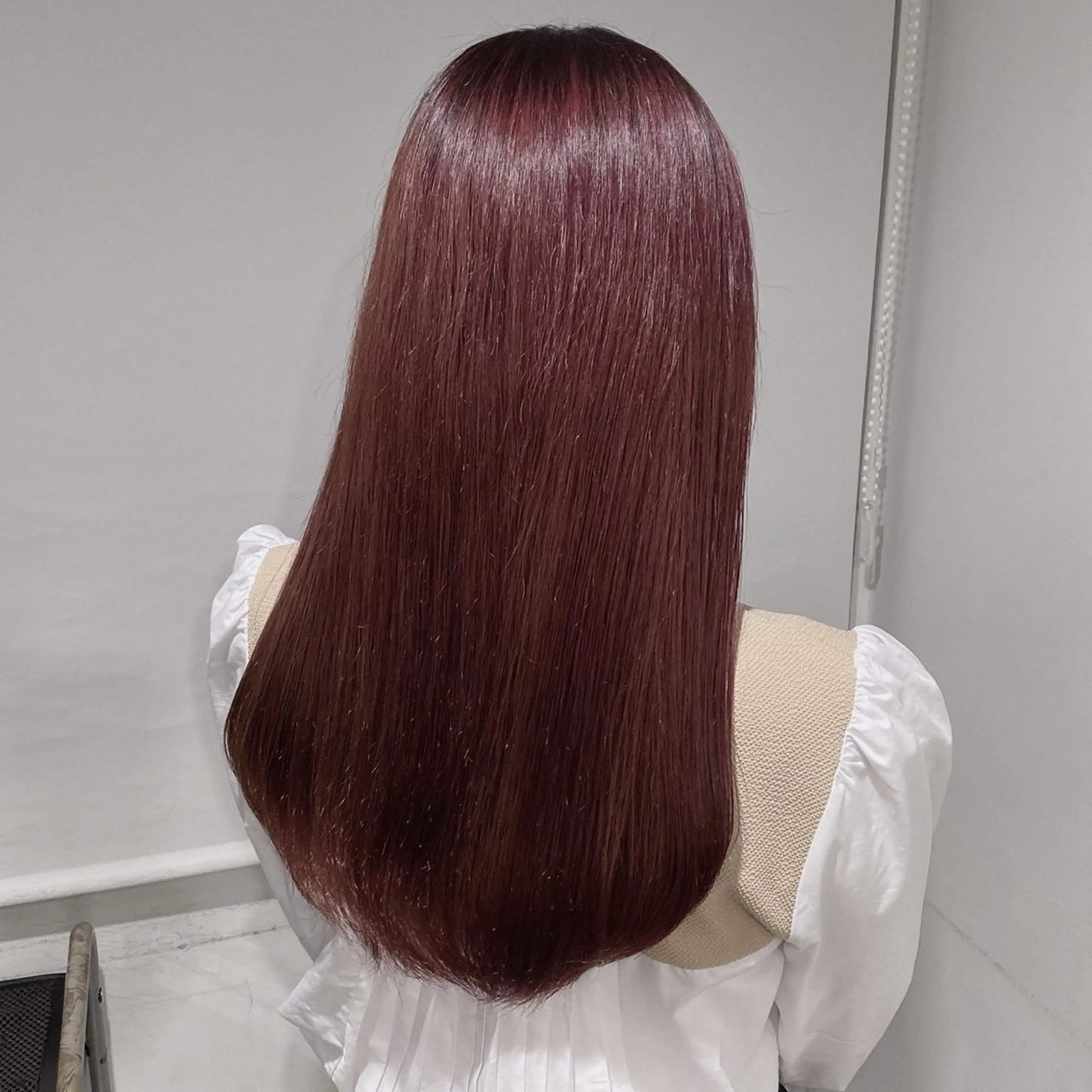 ロング カラー ヘアカラー トリートメント ヘッドスパ ヘアセット 【ﾐﾆﾓSALE】透 ける艶髪♡ストレートのヘアスタイル