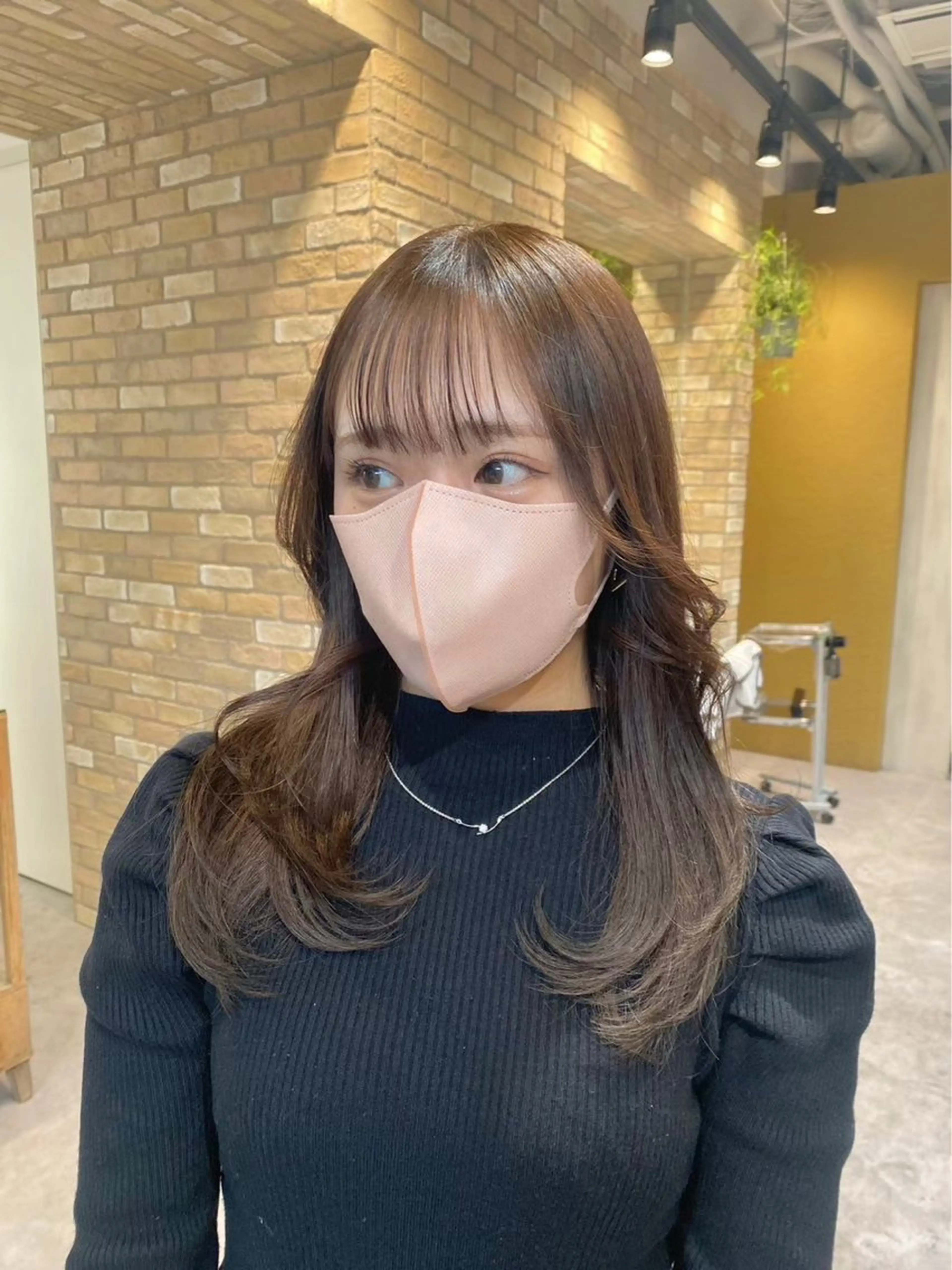 ミディアム カラー ヘアカラー レイヤー/手書きネイ ルCOCORO 🎀のネイルデザイン