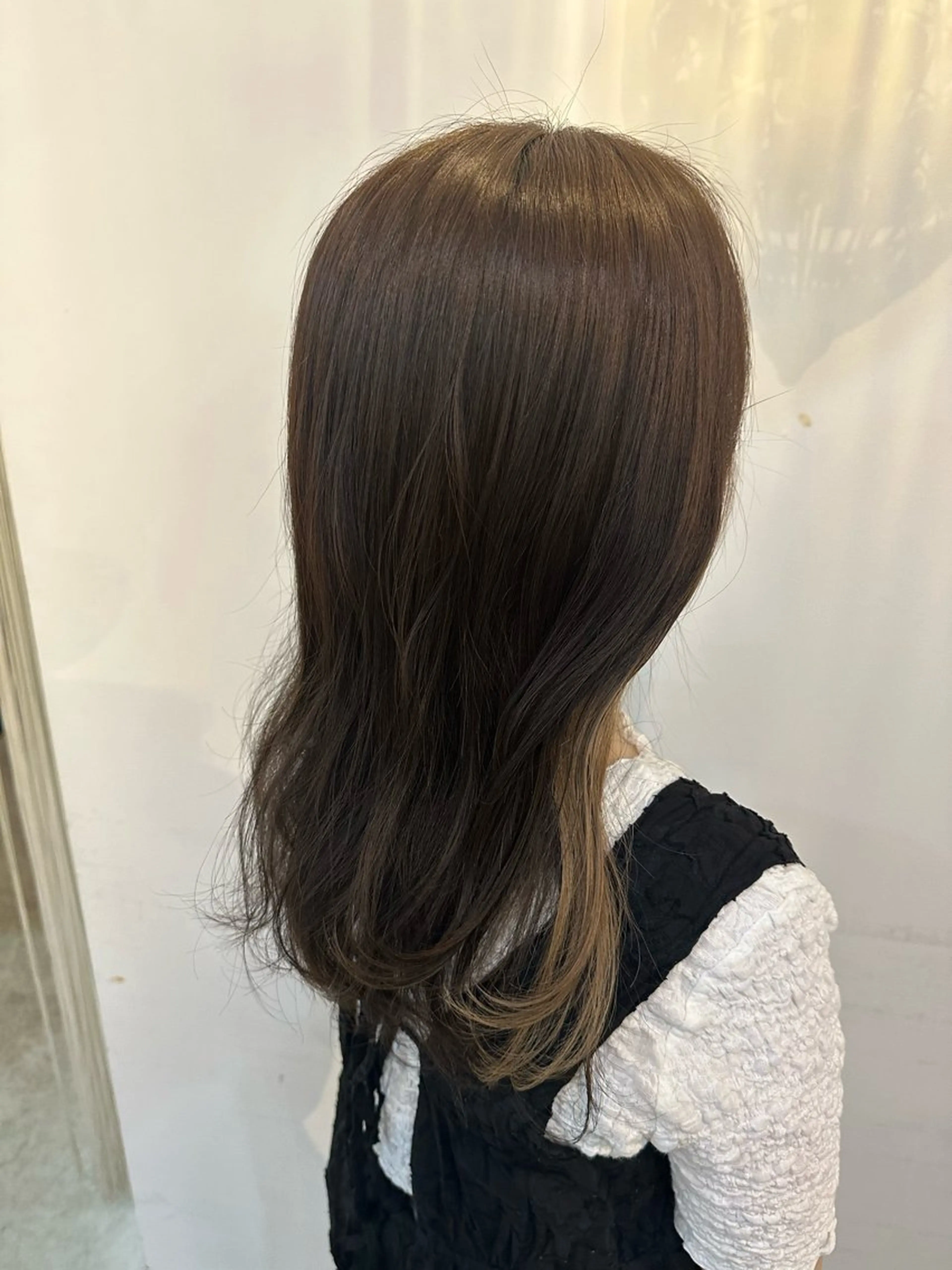 セミロング カラー 門手 菜々子のヘアスタイル