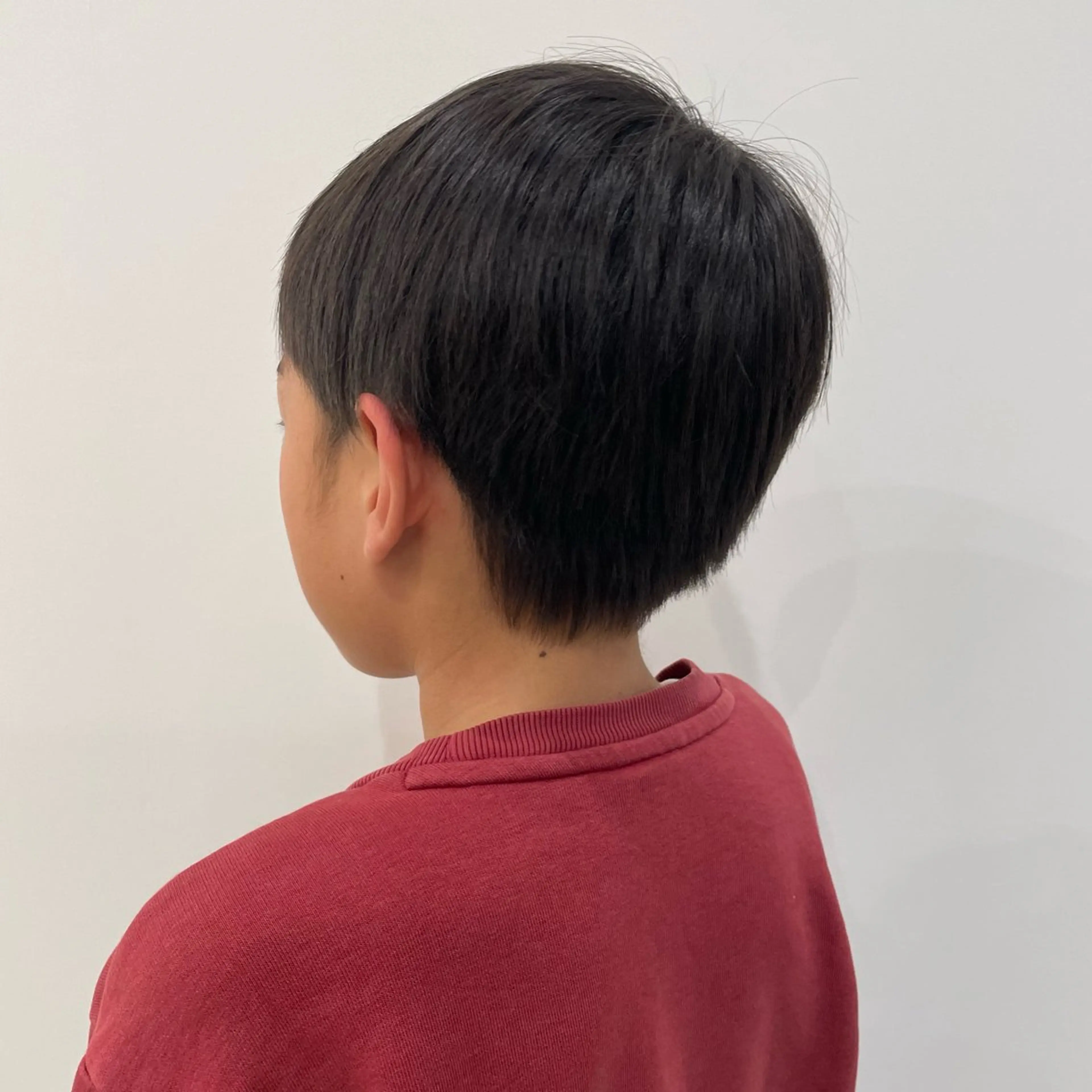 ショート メンズ キッズ 【ﾏﾏを応援📣】託 児ｱﾘ美容室❣️横田のヘアスタイル