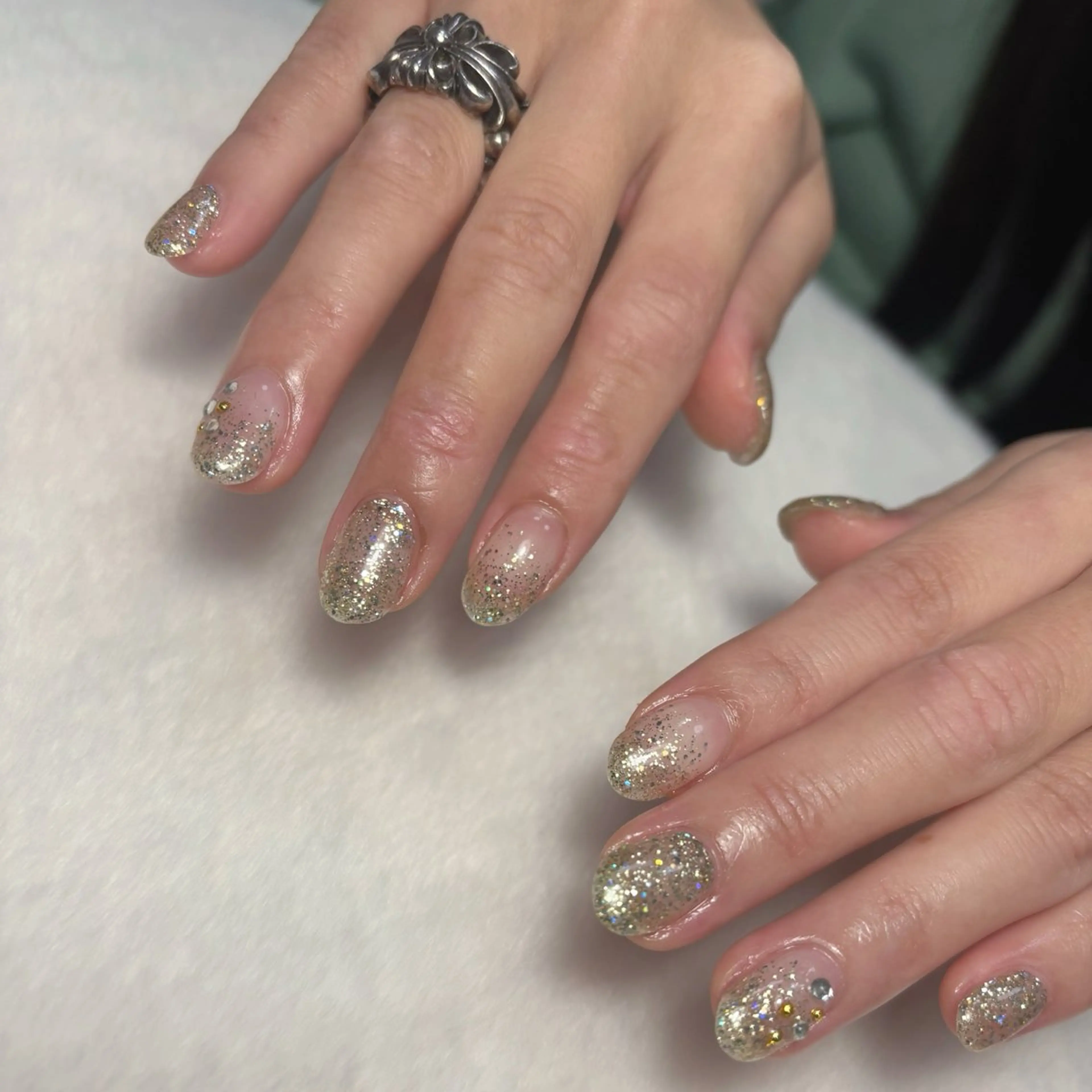 ネイル ハンドネイル STELLA ✩のネイルデザイン