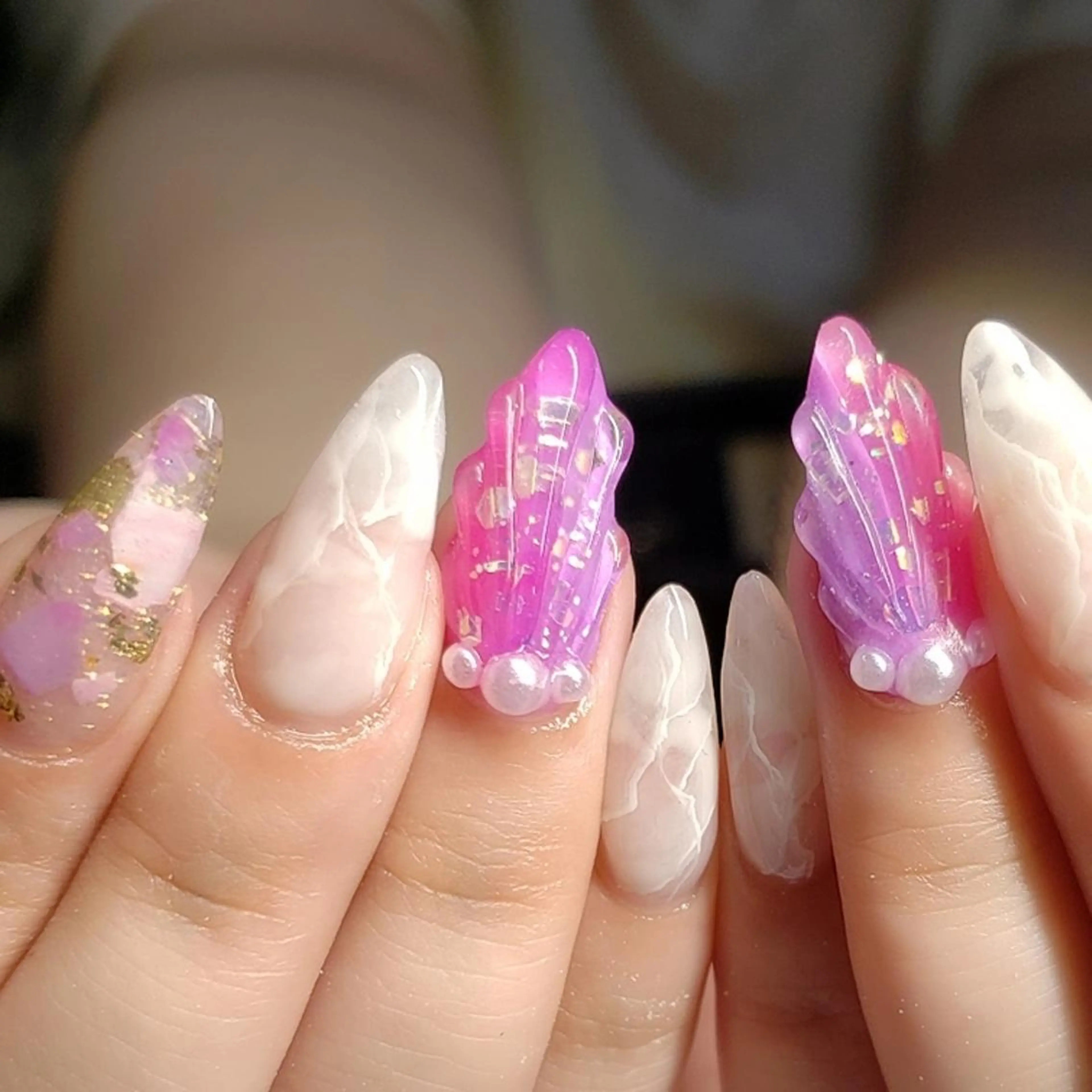 ネイル ミディアム ハンドネイル クロキ 。のネイルデザイン