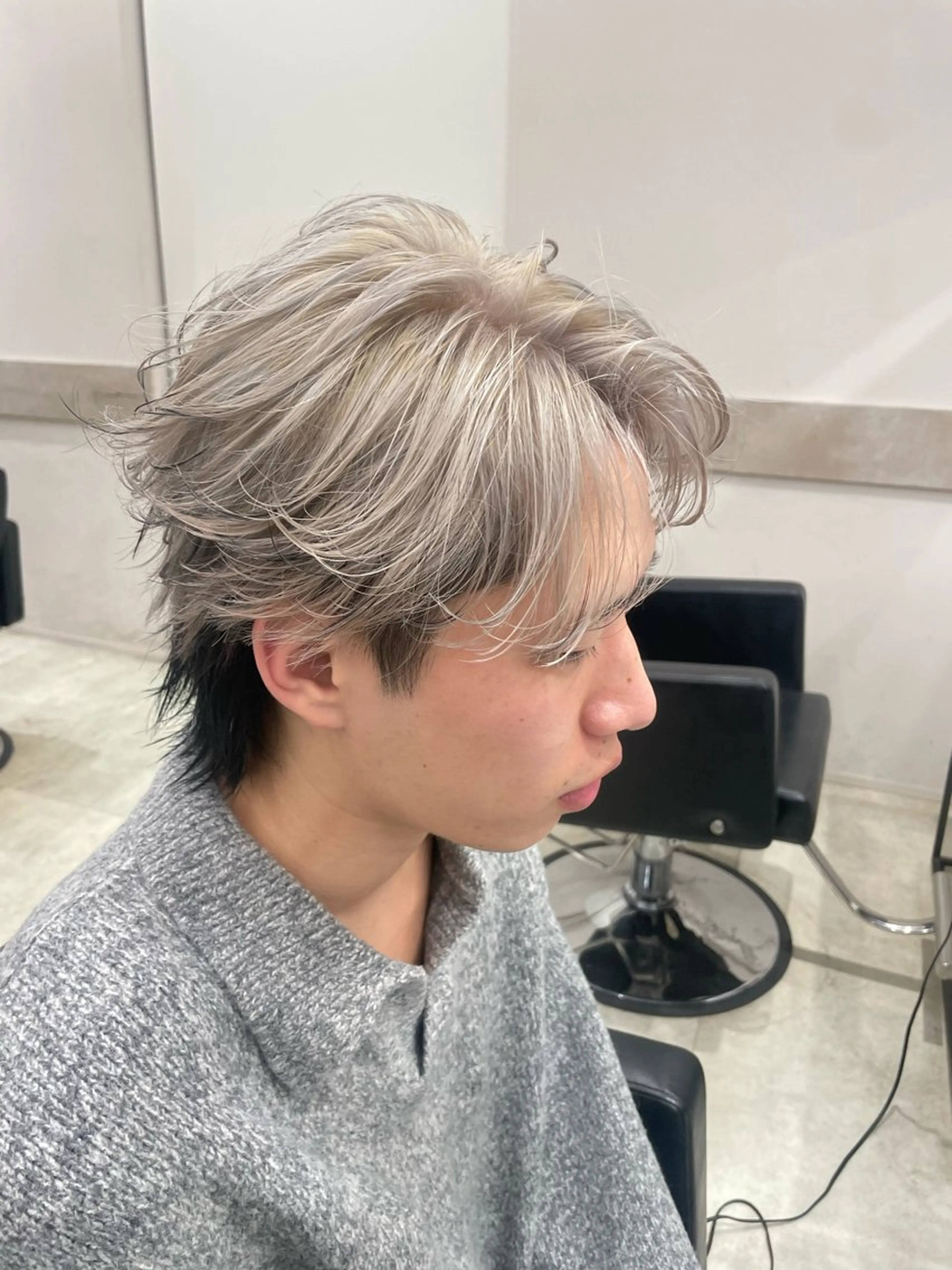 ✨ホワイトハイトーンにしたい方！✨🟨メンズカット×ブリーチ2回トリプルカラーの写真