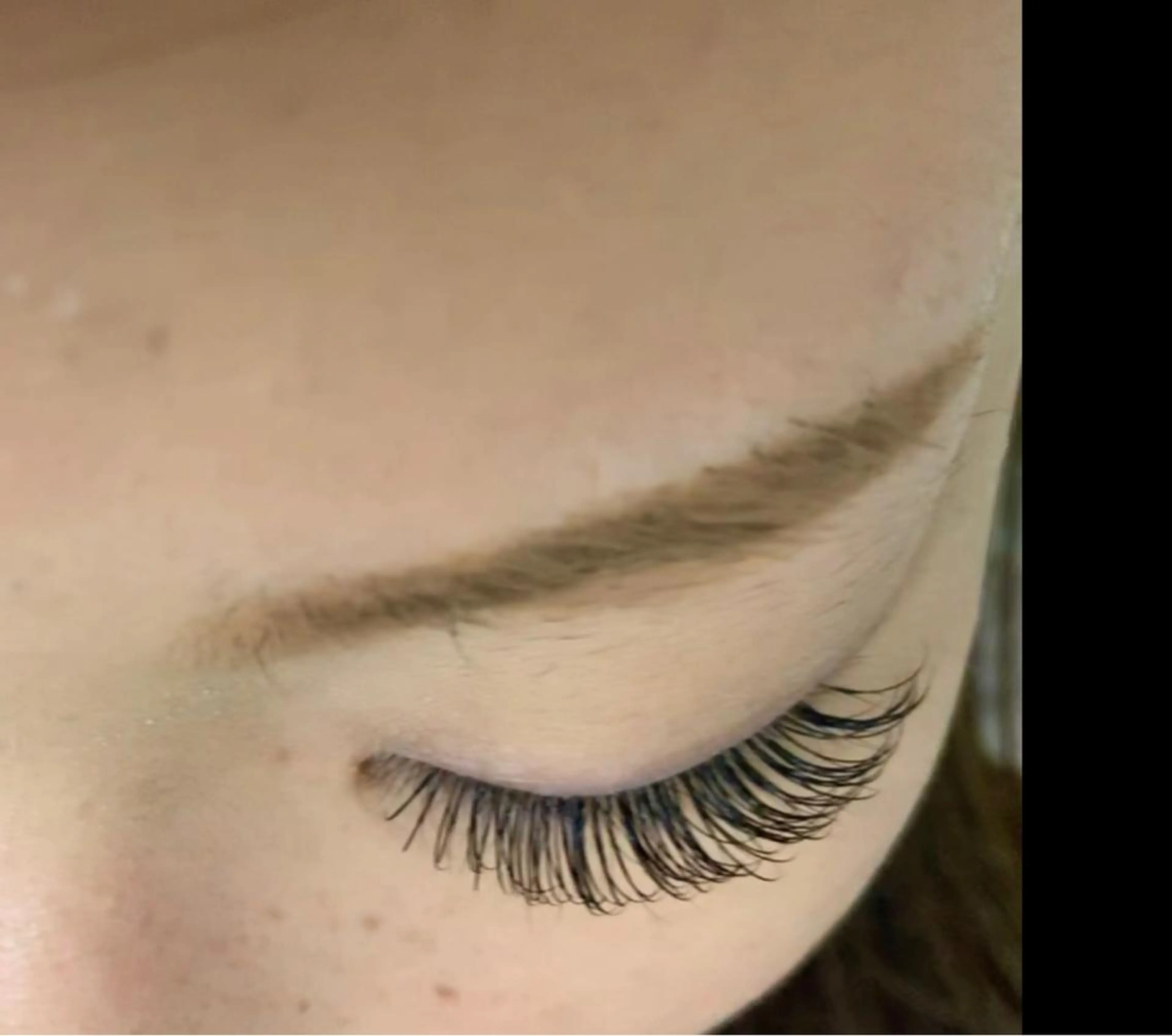 最人気フラットラッシュ付け放題新規様初回はオフ無料、二回目からオフ➕500円になりますの写真